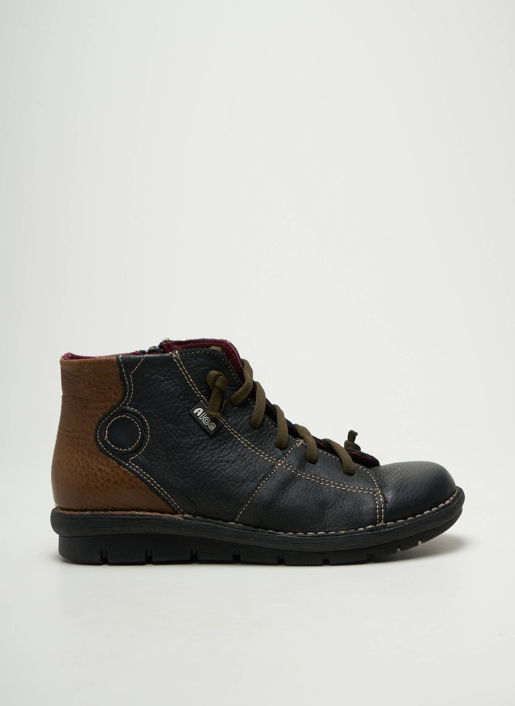 Batai/botai apvalus mygtukas plokščias kulnas iki 3 cm juodas ALCE SHOES moteris