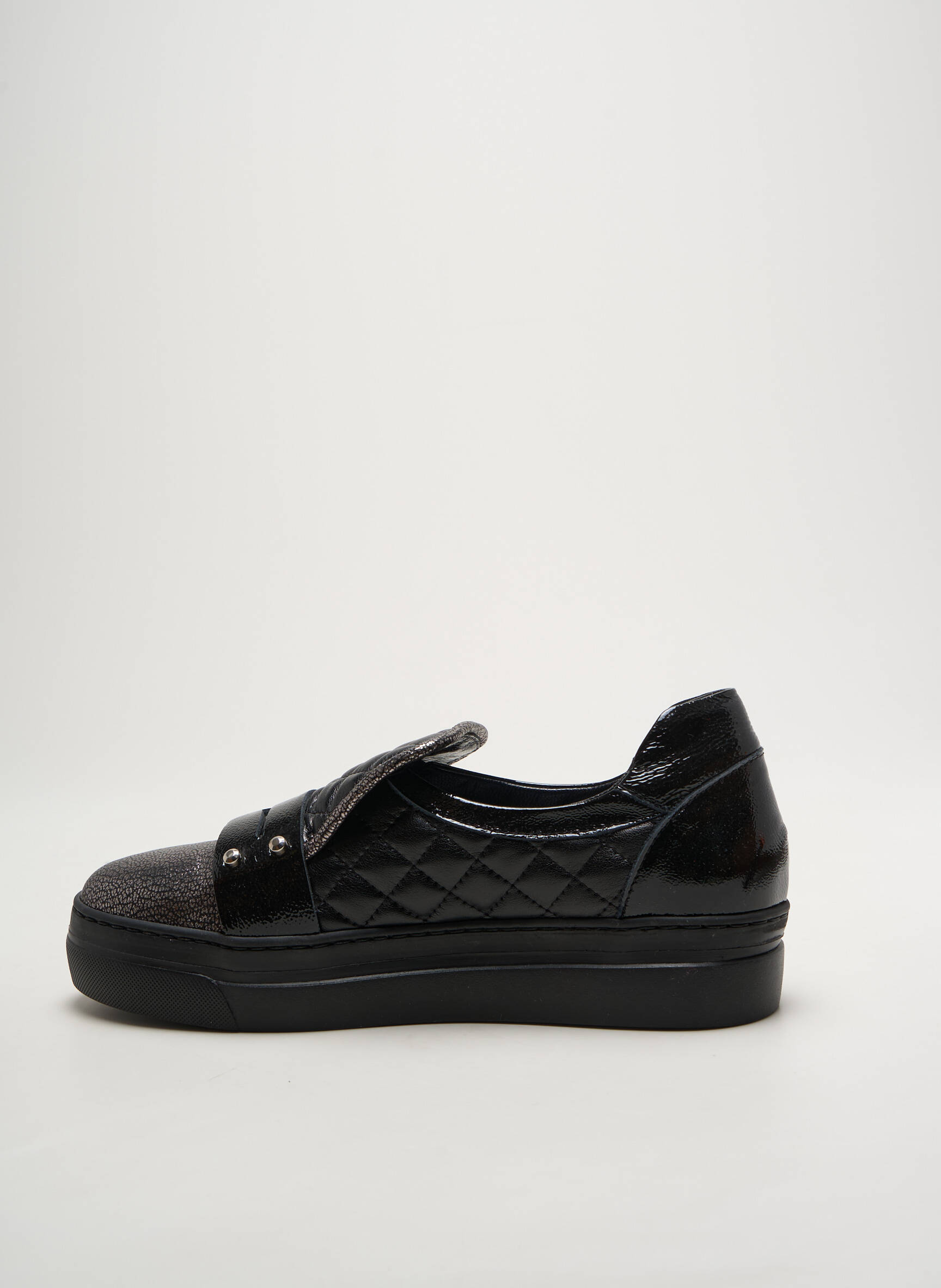 Slip-on batai satino audinys plokščias kulnas iki 3 cm juodas MOT-CLÈ moteris