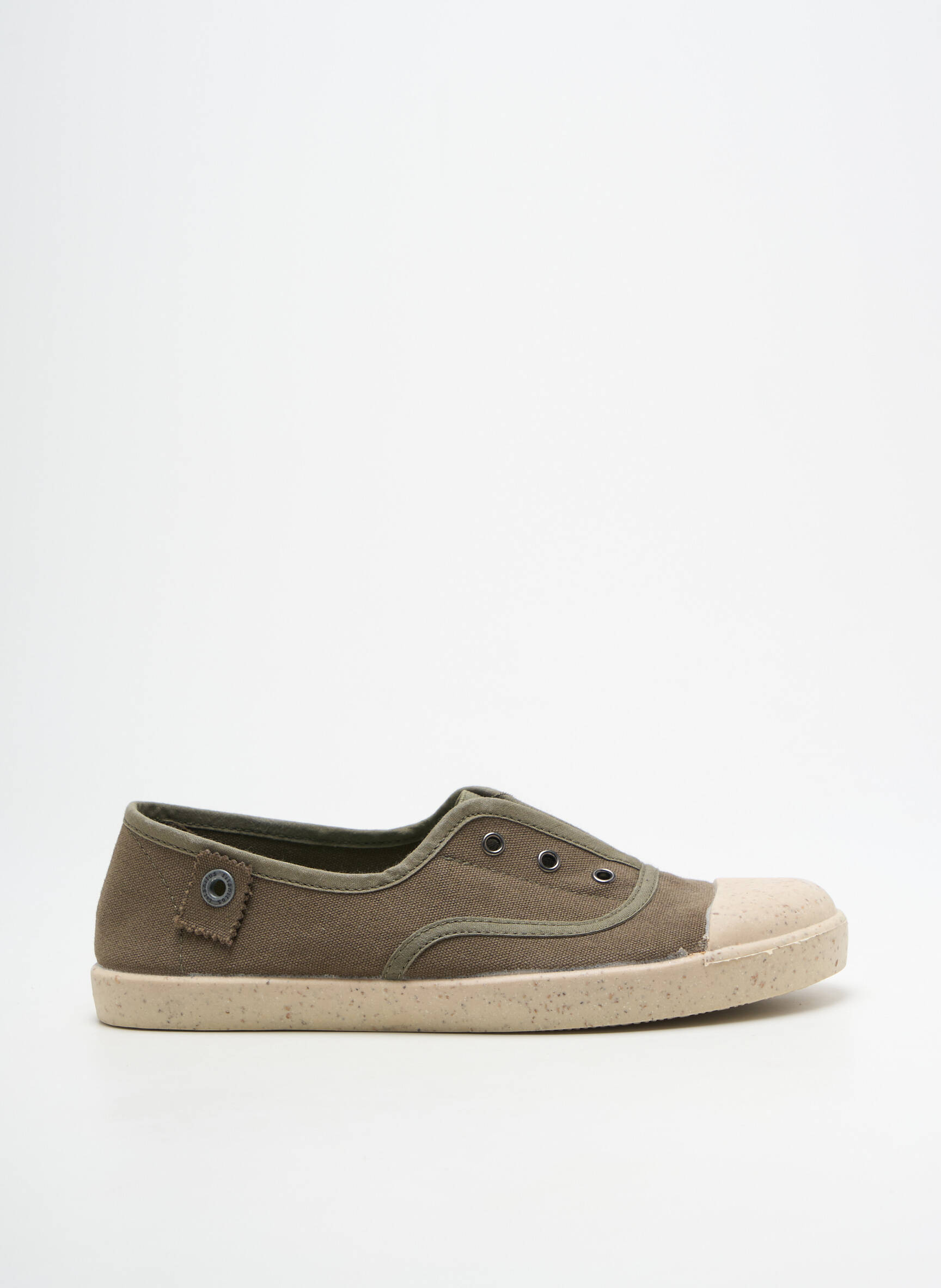 Slip-on batai išimama padas plokščias kulnas iki 3 cm žalias TITANITOS moteris
