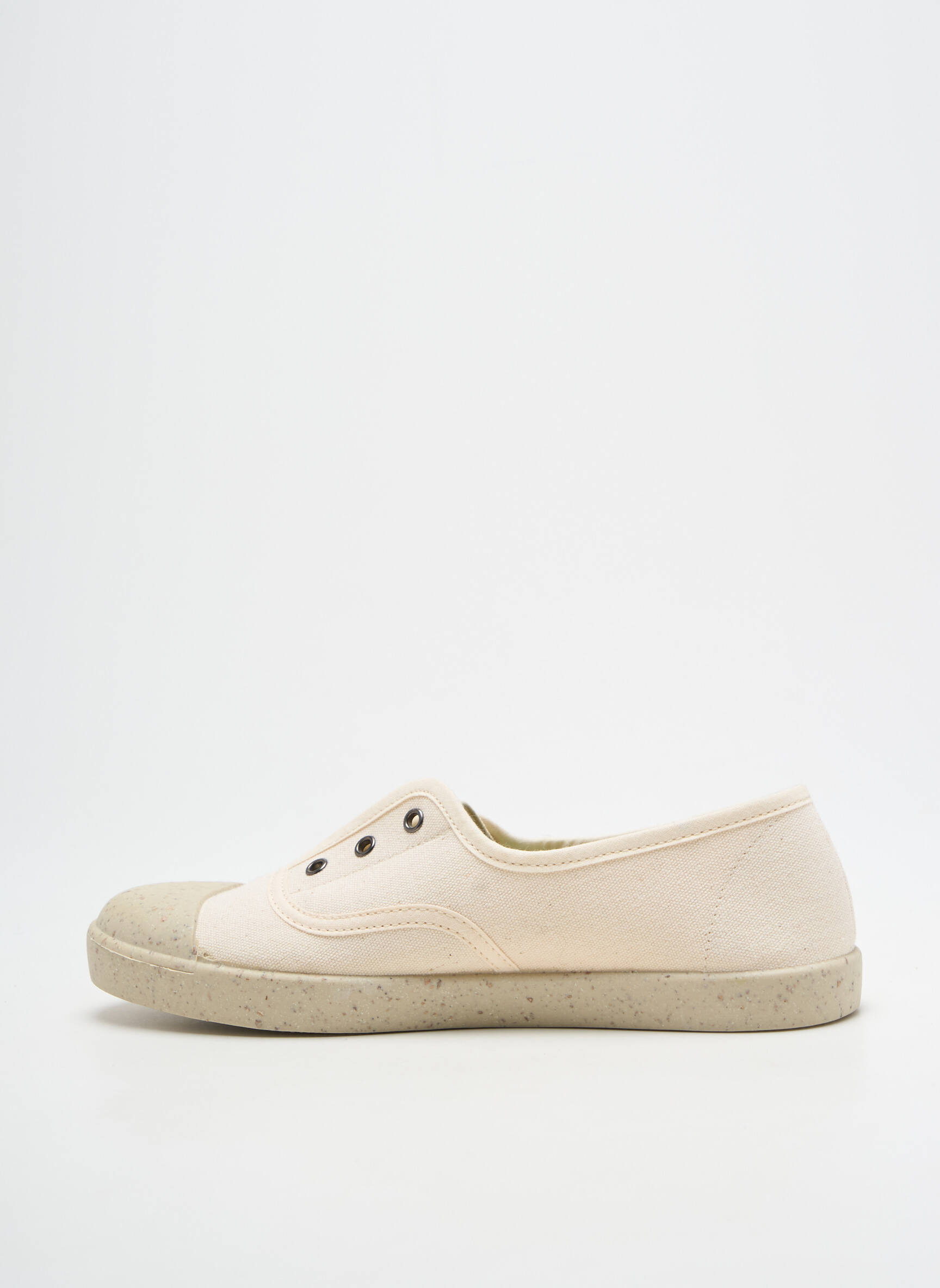 Slip-on batai išimama padas plokščias kulnas iki 3 cm bežinis TITANITOS moteris