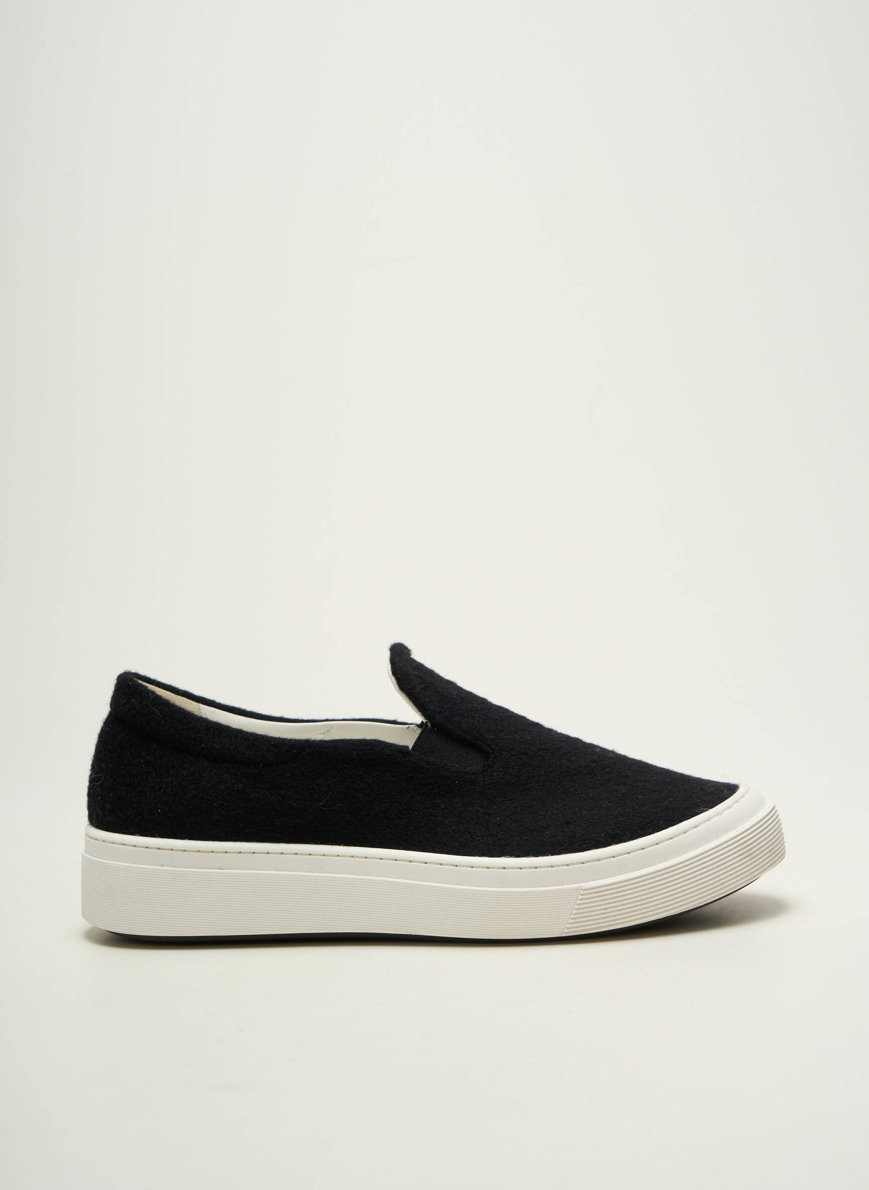 Slip-on batai apvalus mygtukas plokščias kulnas iki 3 cm juodas MAX MARA moteris