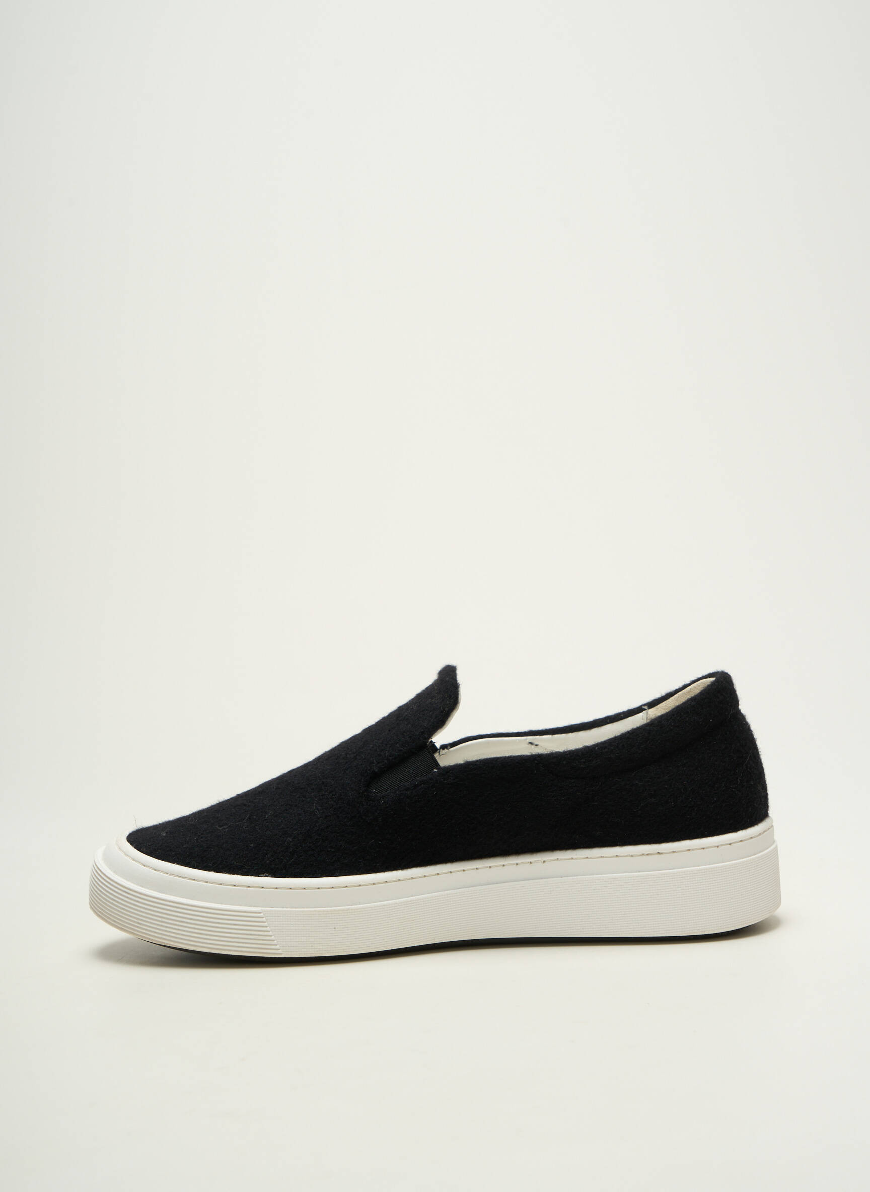 Slip-on batai apvalus mygtukas plokščias kulnas iki 3 cm juodas MAX MARA moteris