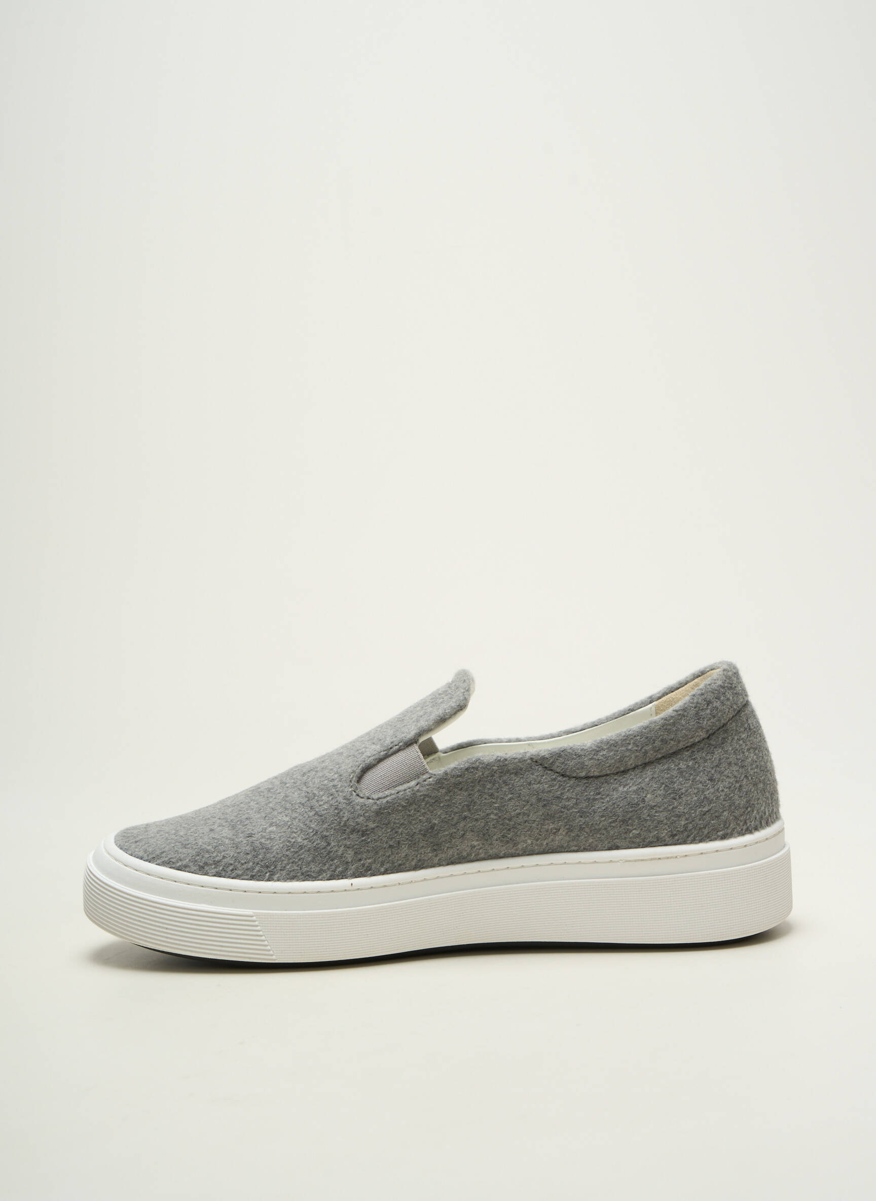 Slip-on batai apvalus mygtukas plokščias kulnas iki 3 cm pilka MAX MARA moteris
