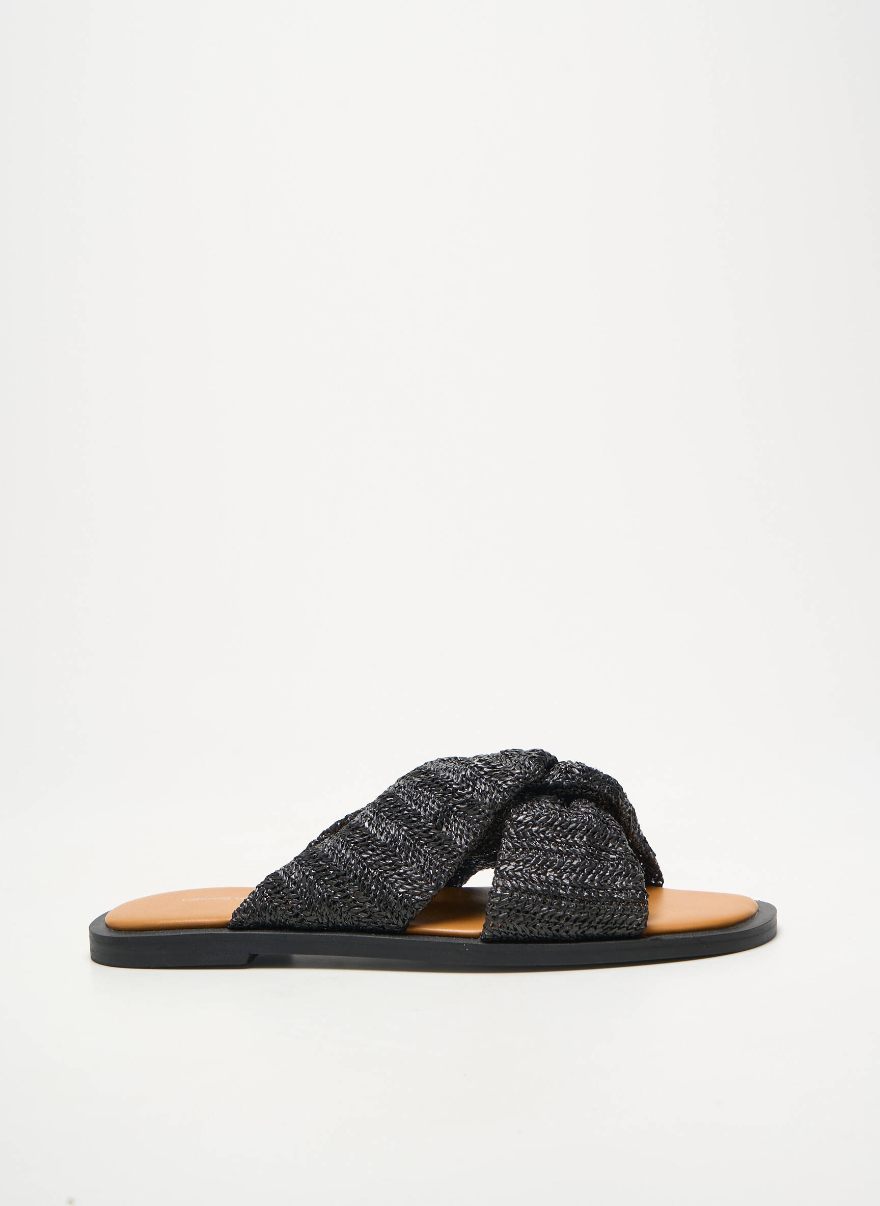 Mule/sabotai chiquet plokščias kulnas iki 3 cm juodas VANESSA WU moteris