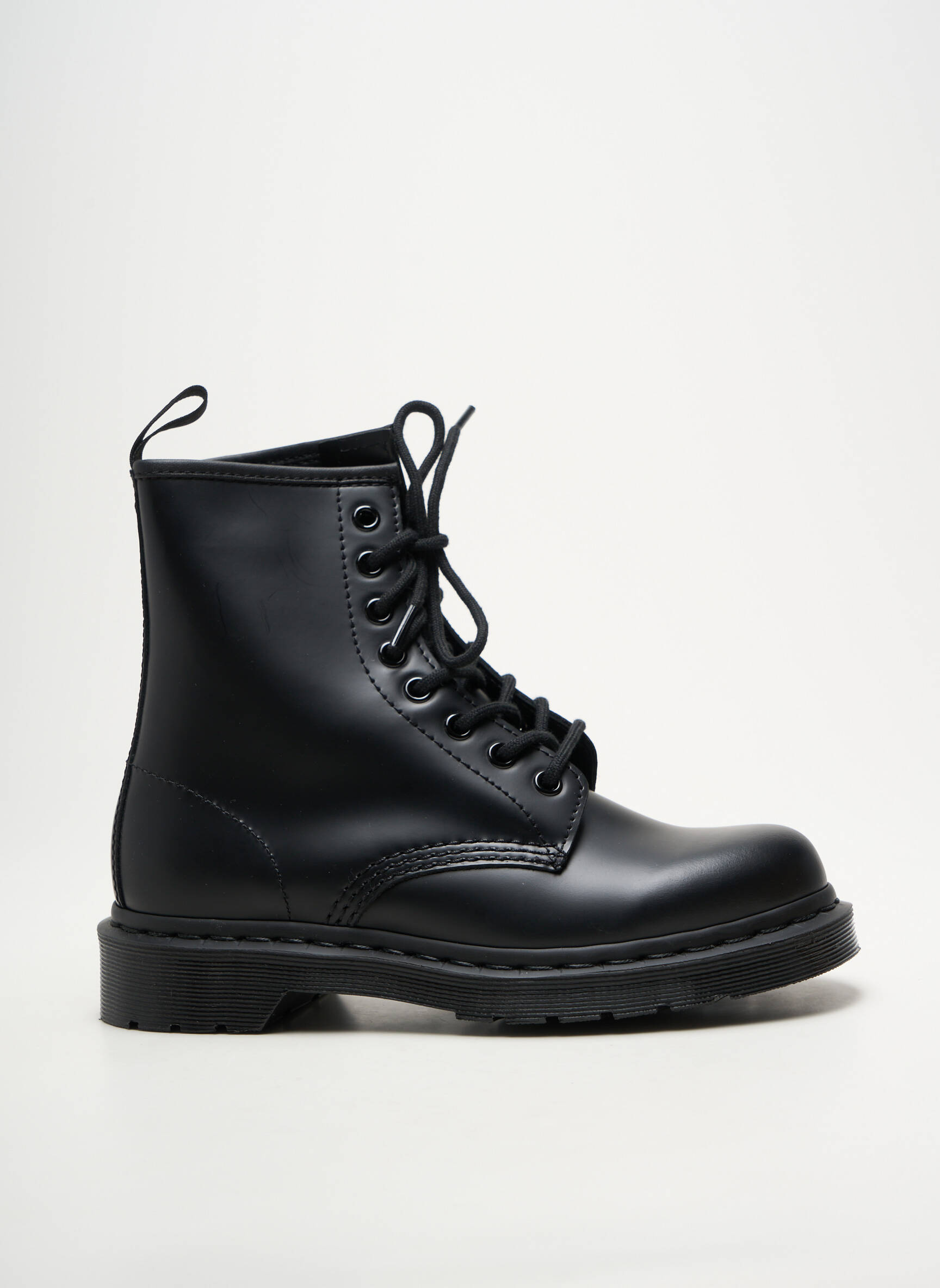 Batai/botai žemas kulnas plokščias kulnas iki 3 cm juodas DR MARTENS moteris