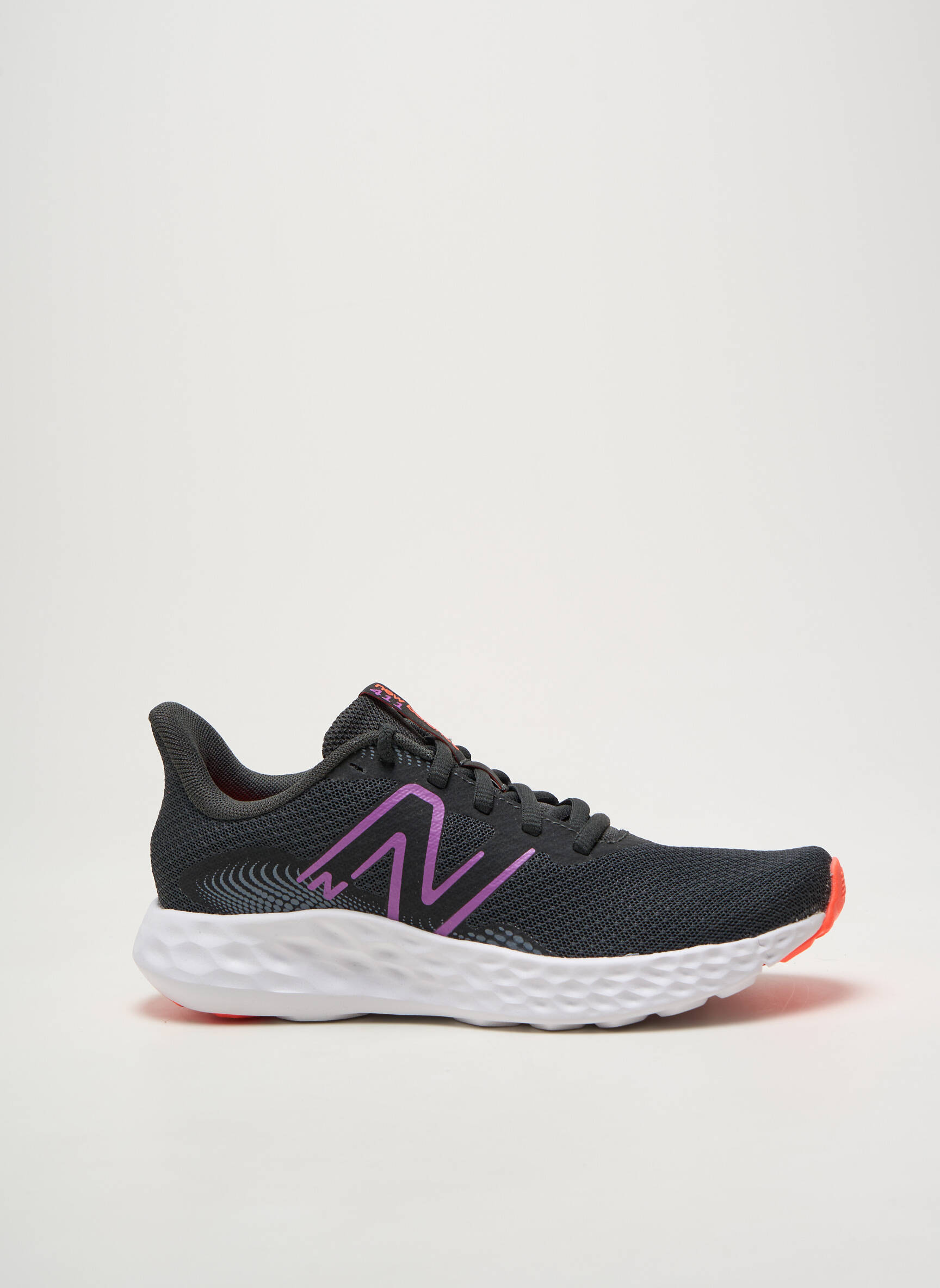 Bėgimo bateliai apvalus mygtukas plokščias kulnas iki 3 cm pilka NEW BALANCE moteris