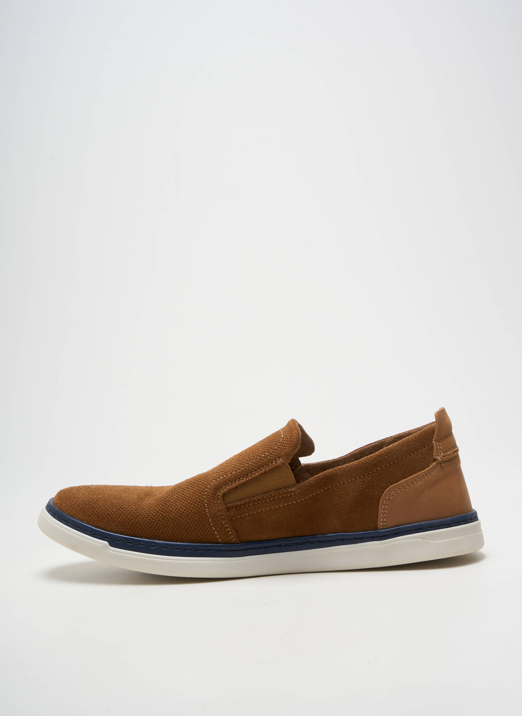 Slip-on batai apvalus mygtukas apvalus mygtukas rudas ARID vyras