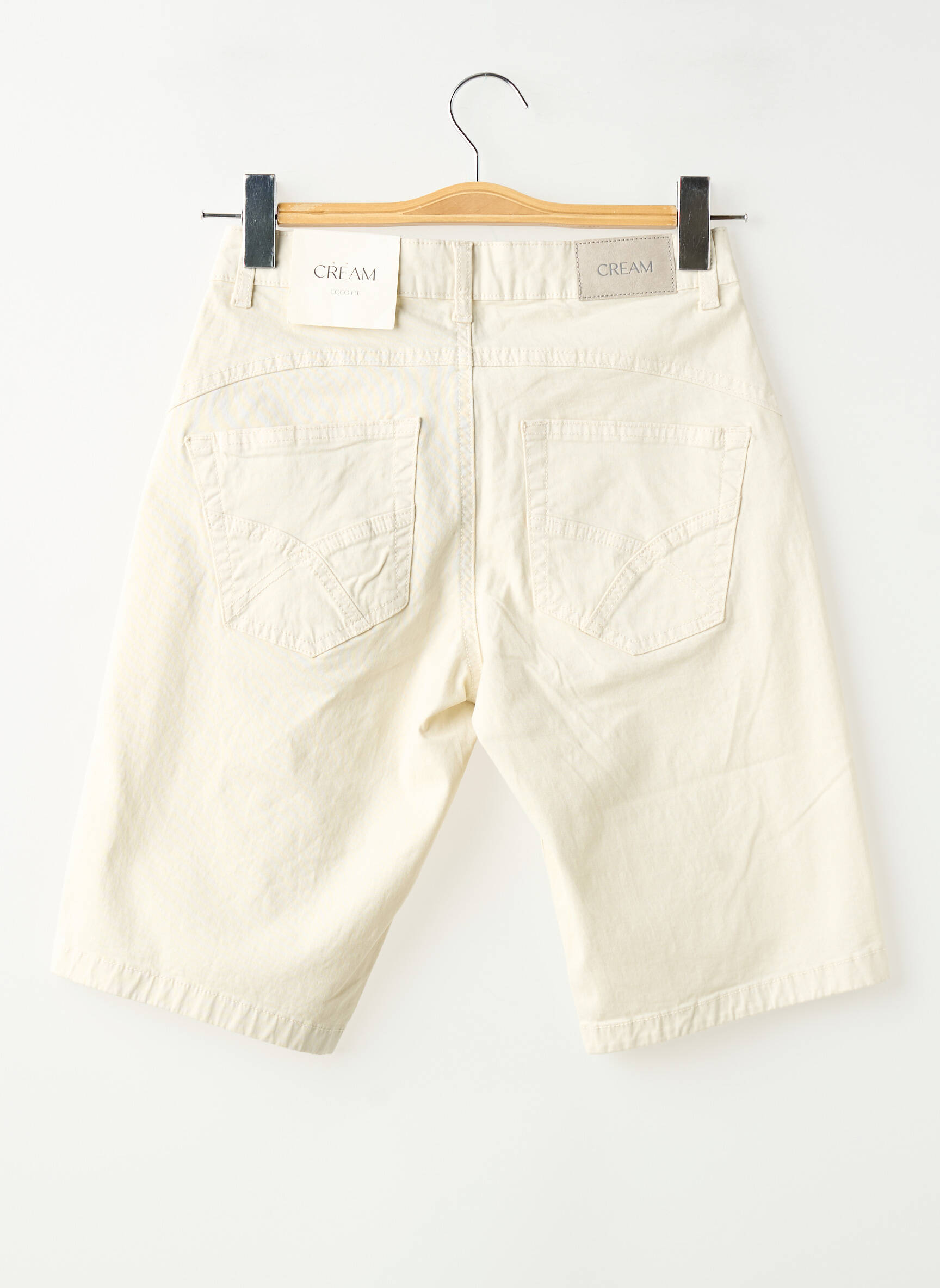 Bermudas chino kirpimas normala dydis bežinis CREAM moteris