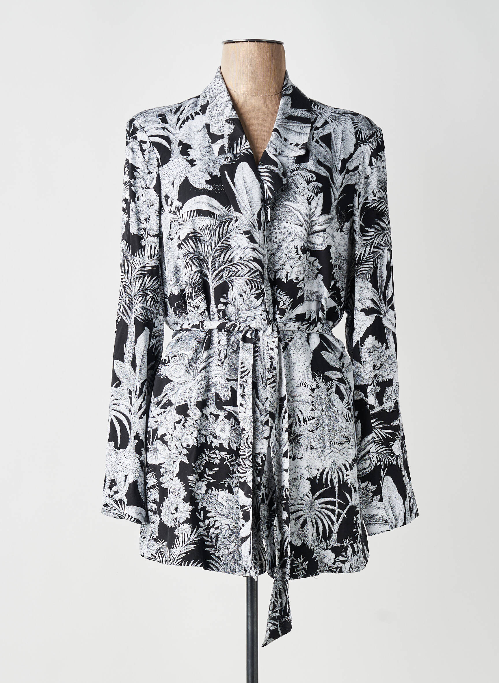 Kimono striukė ilgos rankovės juodas YESTA moteris