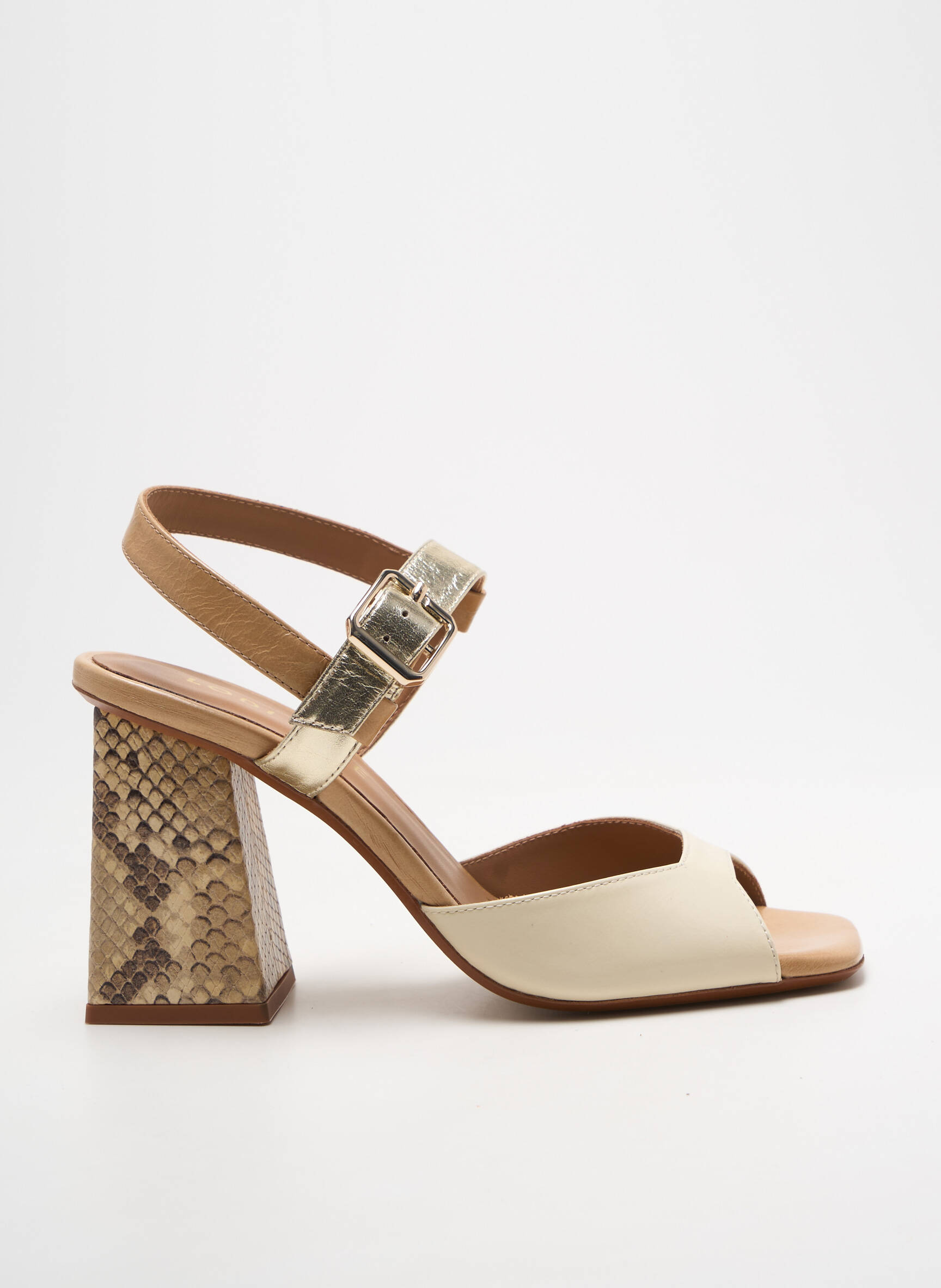 Sandalai/nu pėdos užsegimas su kaklo detalėmis kulnas nuo 7 iki 9 cm bežinis LODI LOVE moteris