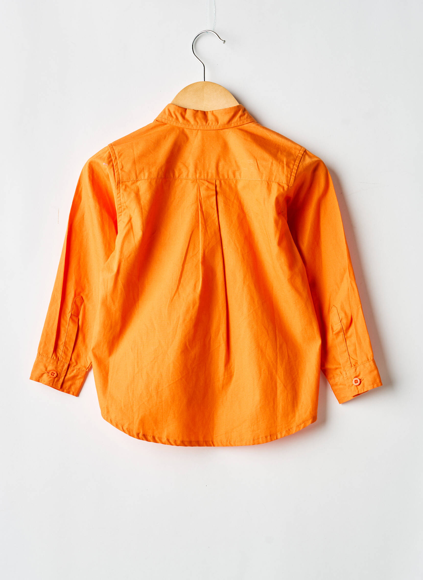 Ilgomis rankovėmis marškinys popelinos audinys, kuris pasižymi lygiu ir tankiu paviršiumi. oranžinė PETIT BATEAU berniukas