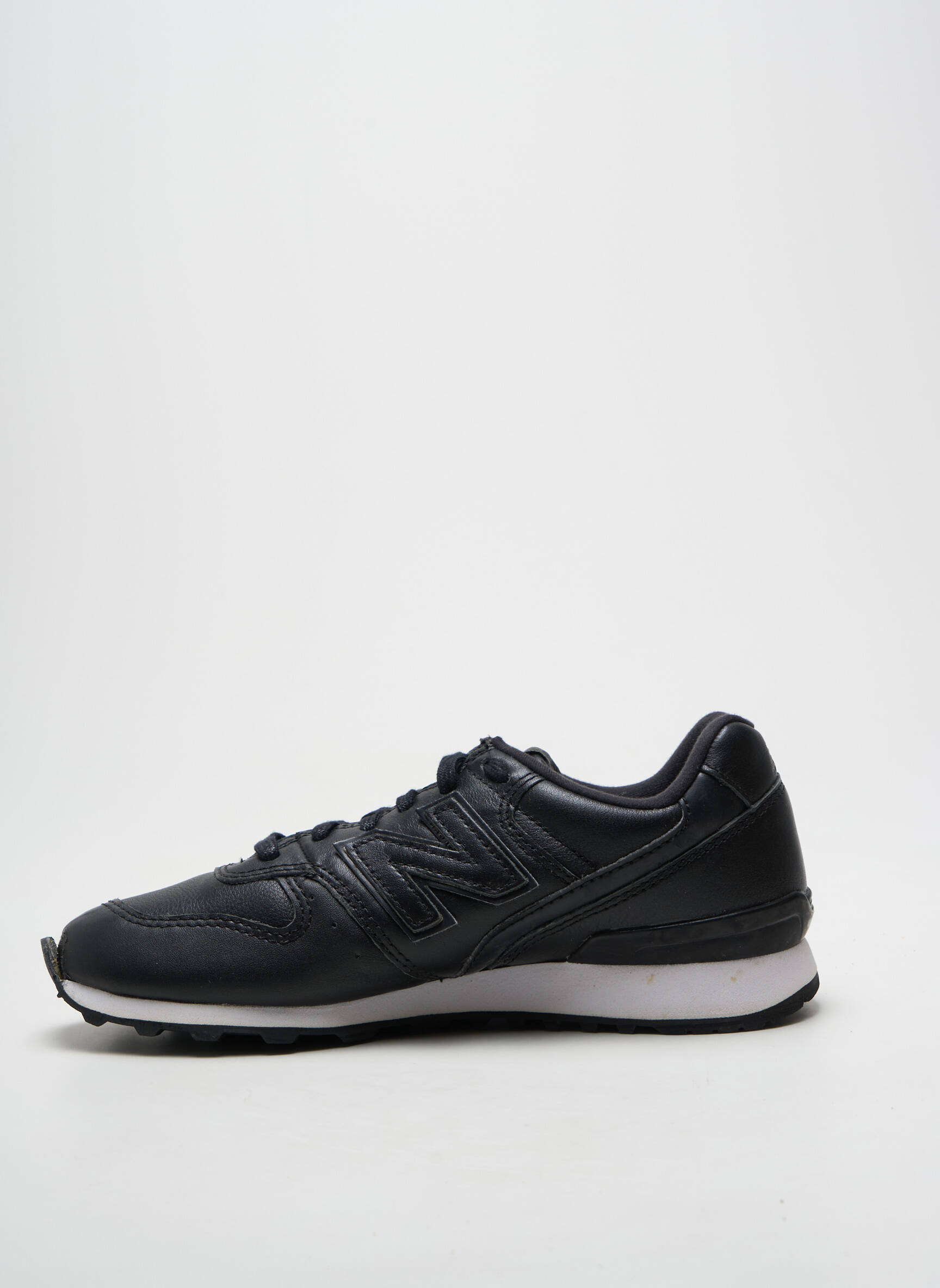 Bėgimo bateliai apvalus mygtukas plokščias kulnas iki 3 cm juodas NEW BALANCE moteris