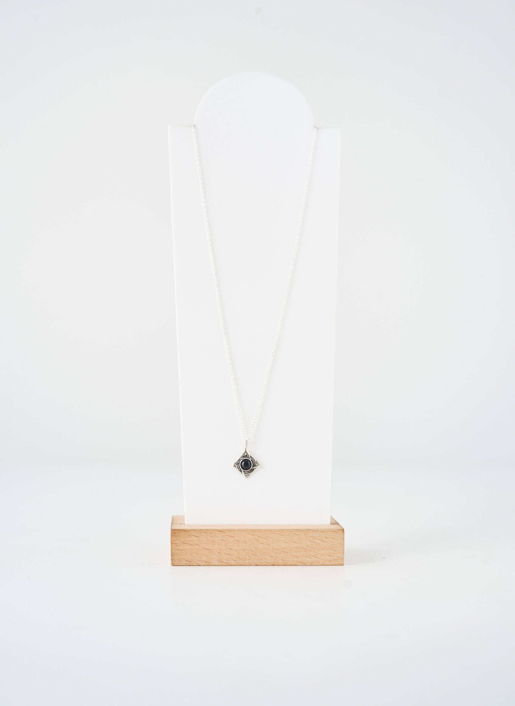 Kaklaraištis sidabro medžiagos sidabrinė TATA GISELE moteris