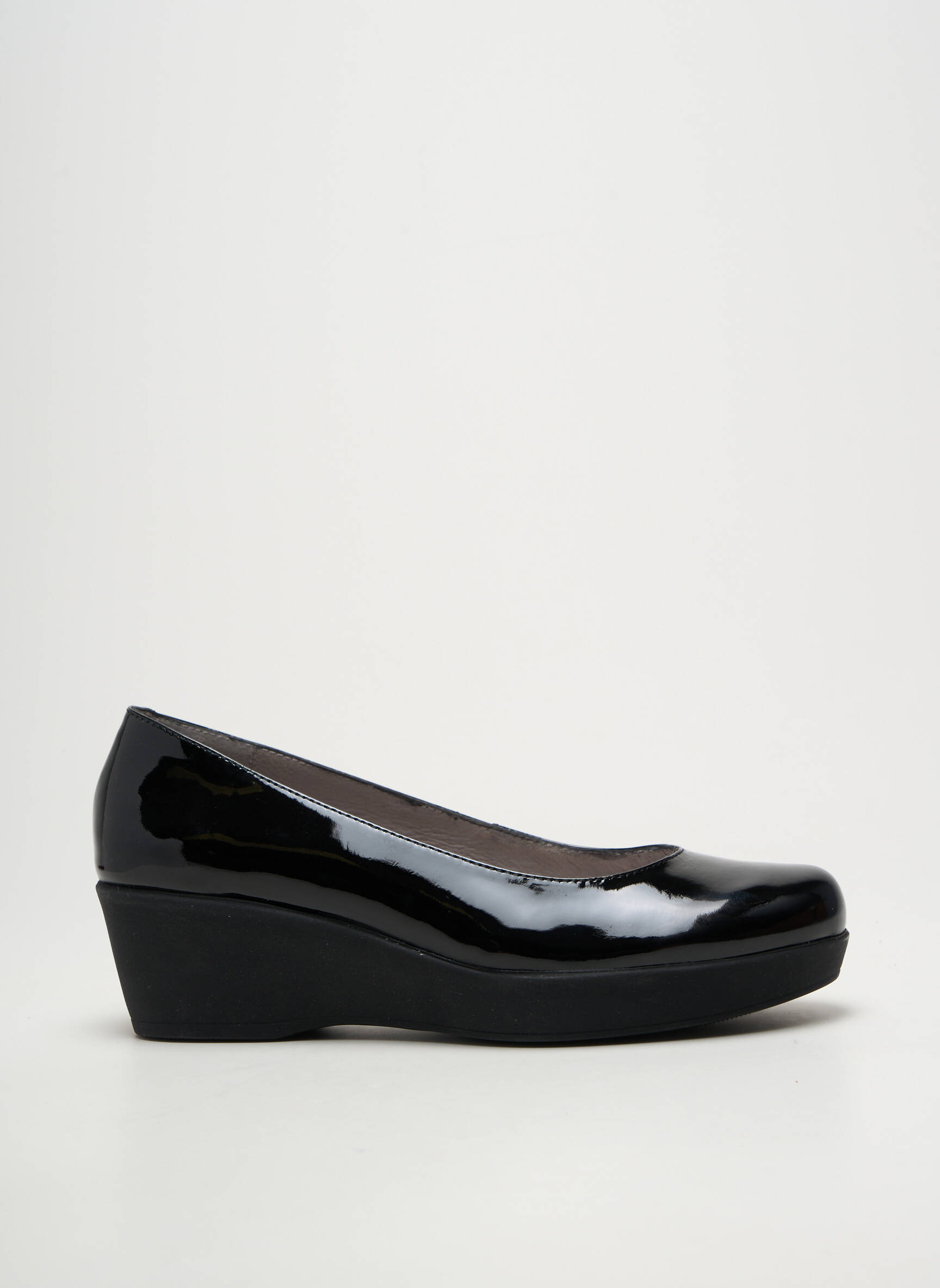 Balerinos lygus medžiaga kulnas nuo 4 iki 6 cm juodas UNISA moteris