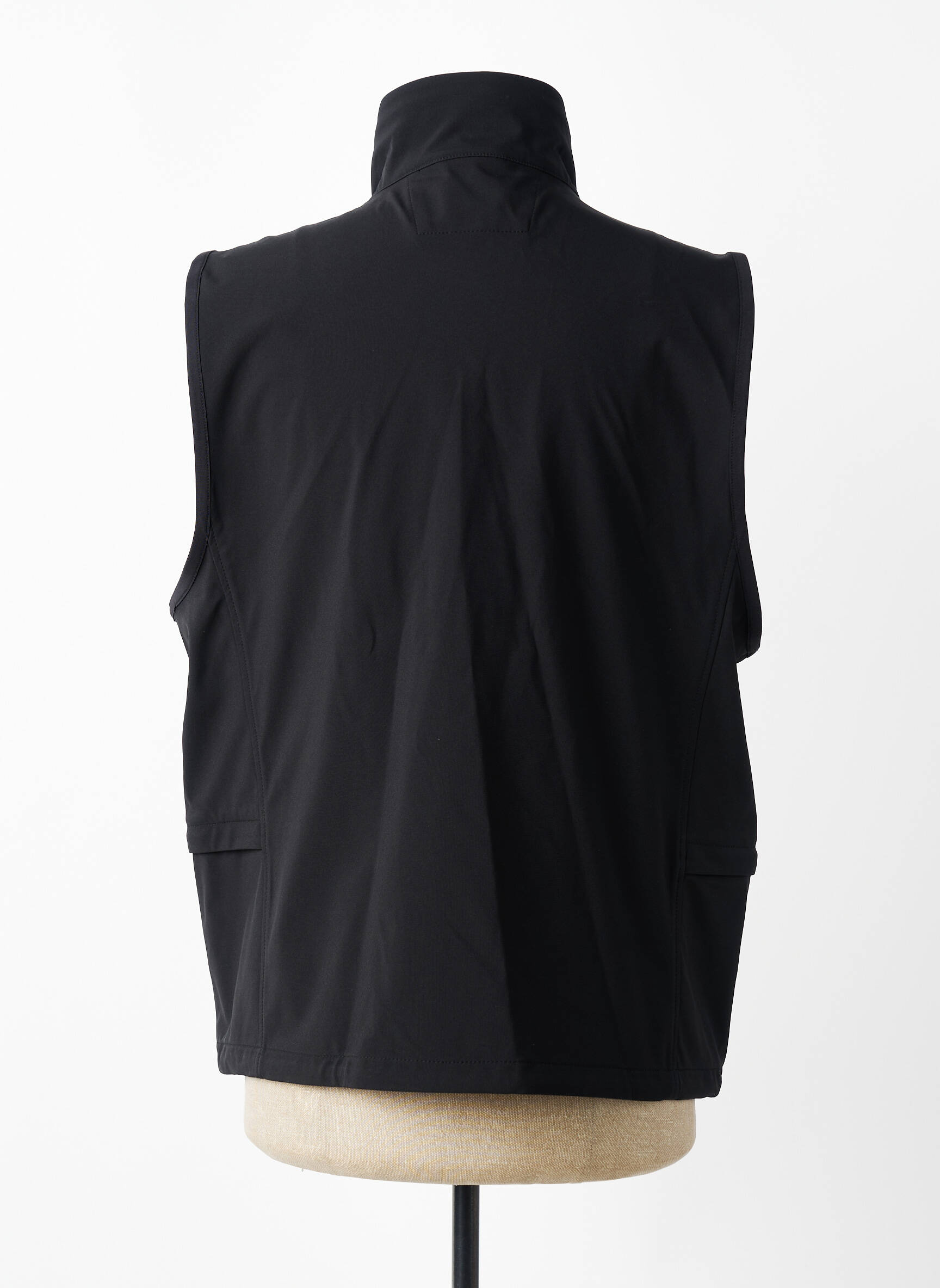 Be rankovių liemenė pamušalas juodas CP COMPANY vyras