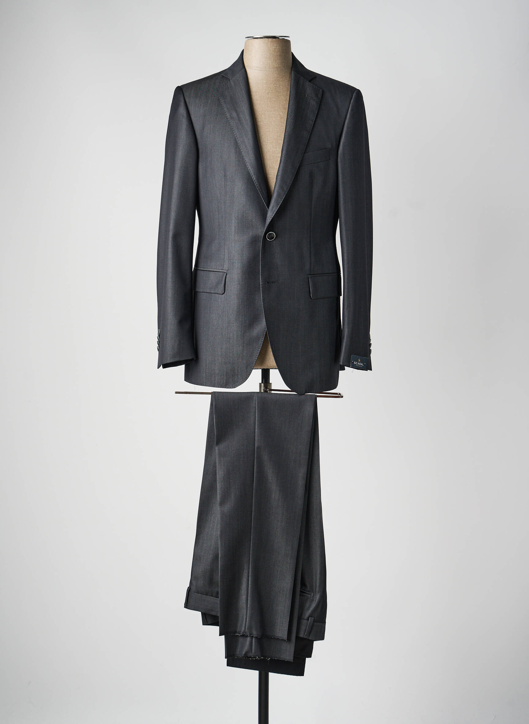 Miesto kostiumas kostiumo kirpimas pilka CRAFTED BY SCABAL vyras