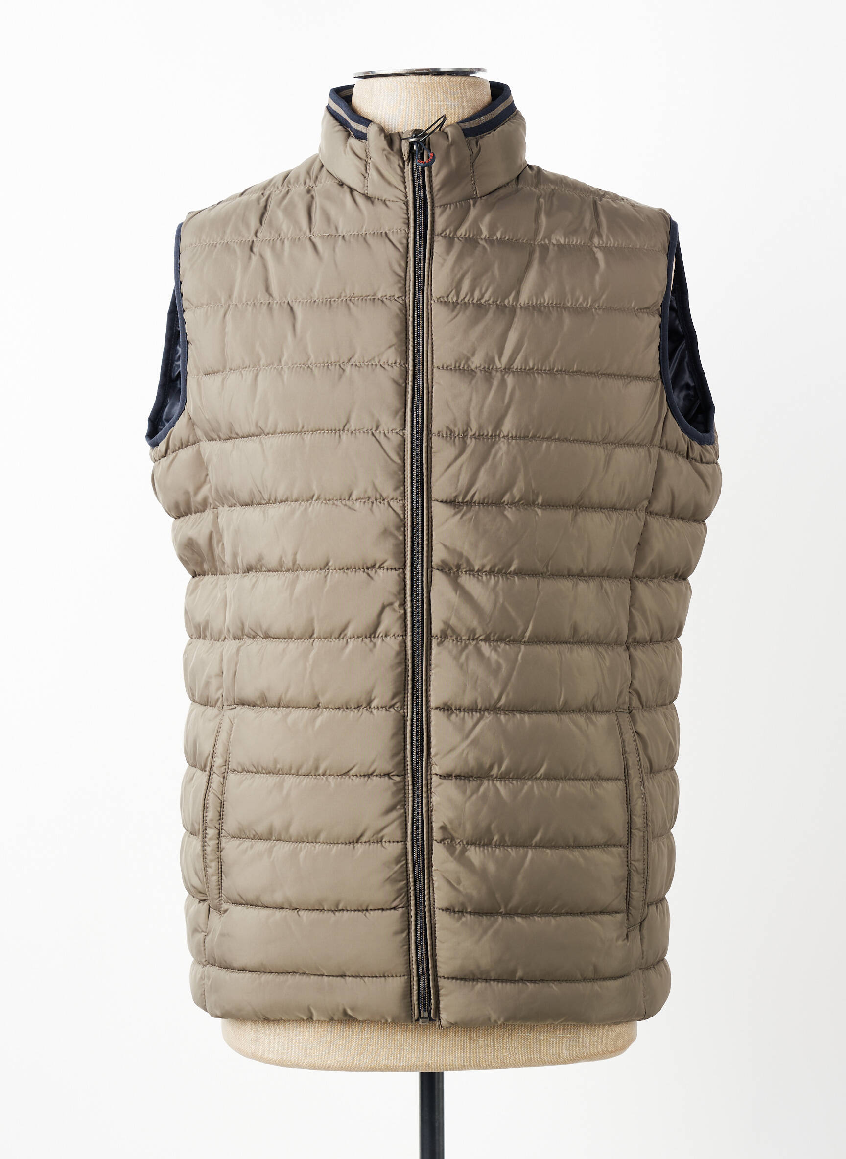 Pūkinė striukė kišenės be gobtuvų pilka CASUAL SPIRIT vyras