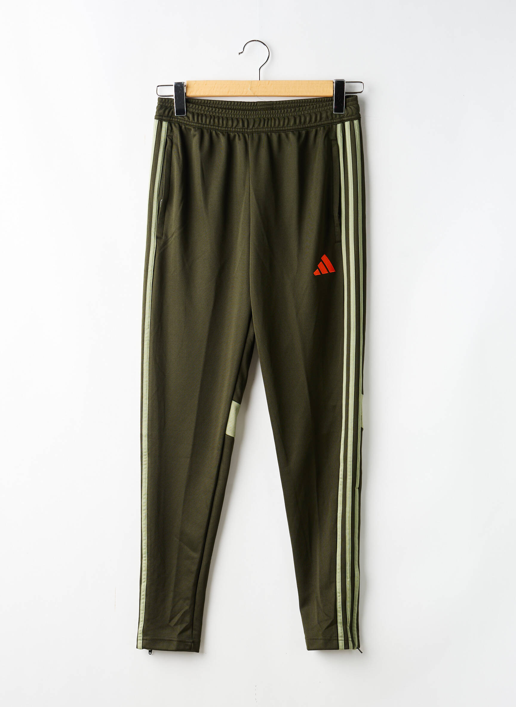 Joggins lieknas normala dydis žalias ADIDAS vyras