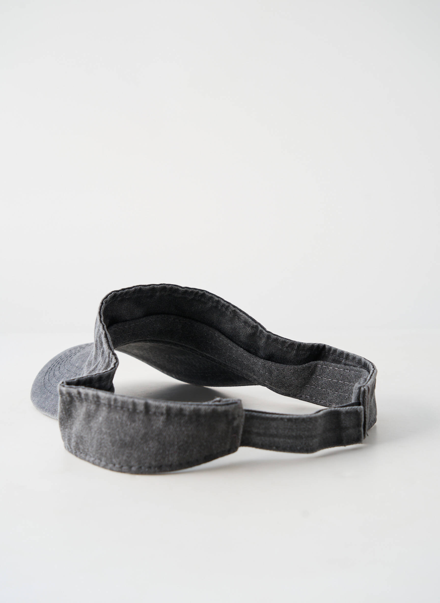 Kepuraitė velcro užsegimas pilka MTM moteris