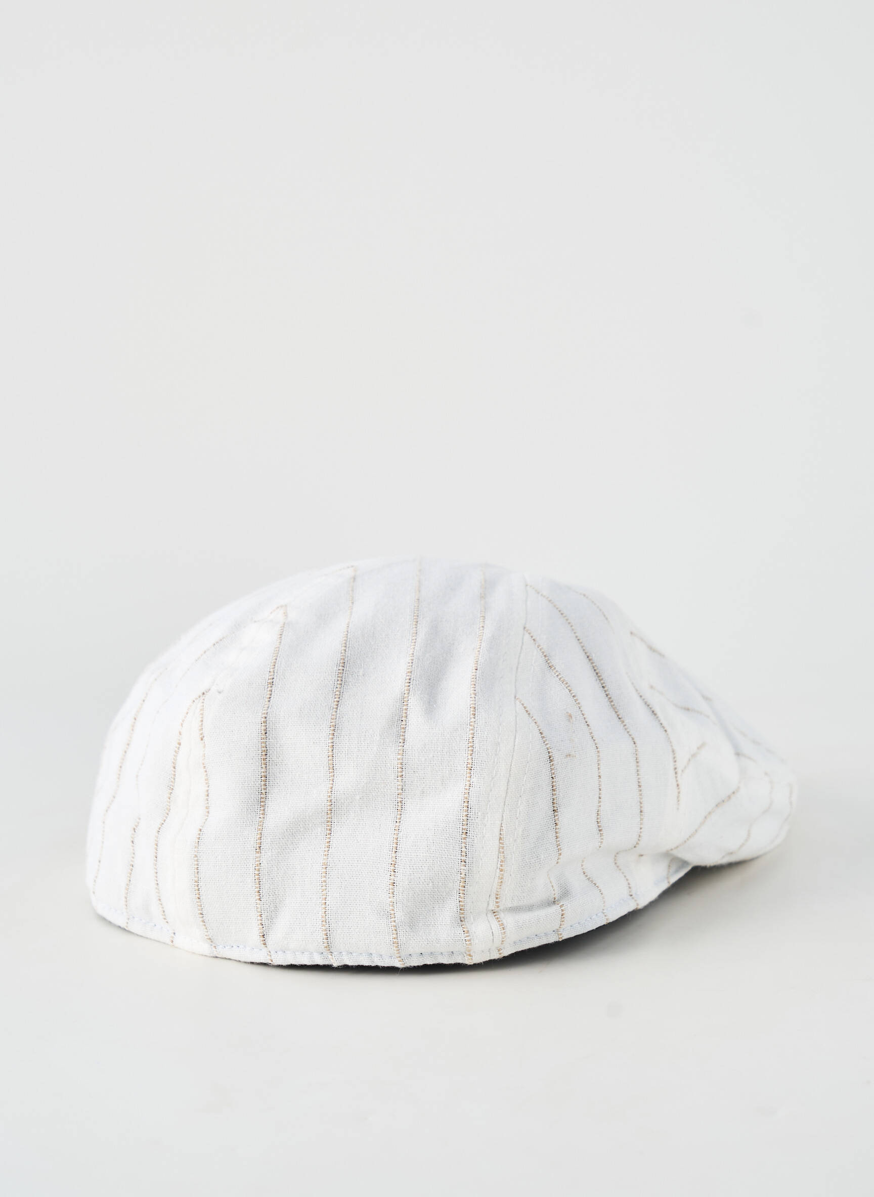 Kepuraitė popelinos audinys, kuris pasižymi lygiu ir tankiu paviršiumi. baltas AUSSIE APPAREL vyras