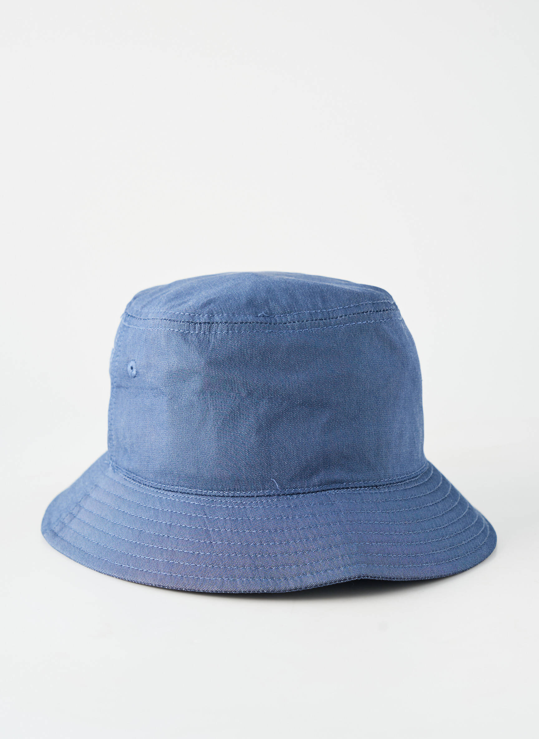 Skrybėlė popelinos audinys, kuris pasižymi lygiu ir tankiu paviršiumi. mėlyna AUSSIE APPAREL vyras