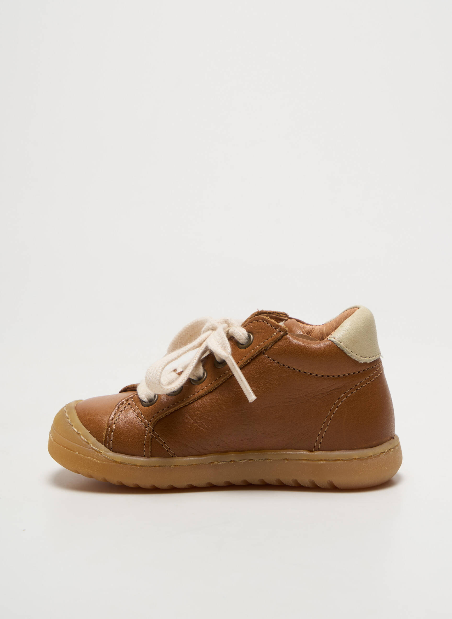 Bateliai išimama padas apvalus mygtukas rudas BISGAARD berniukas