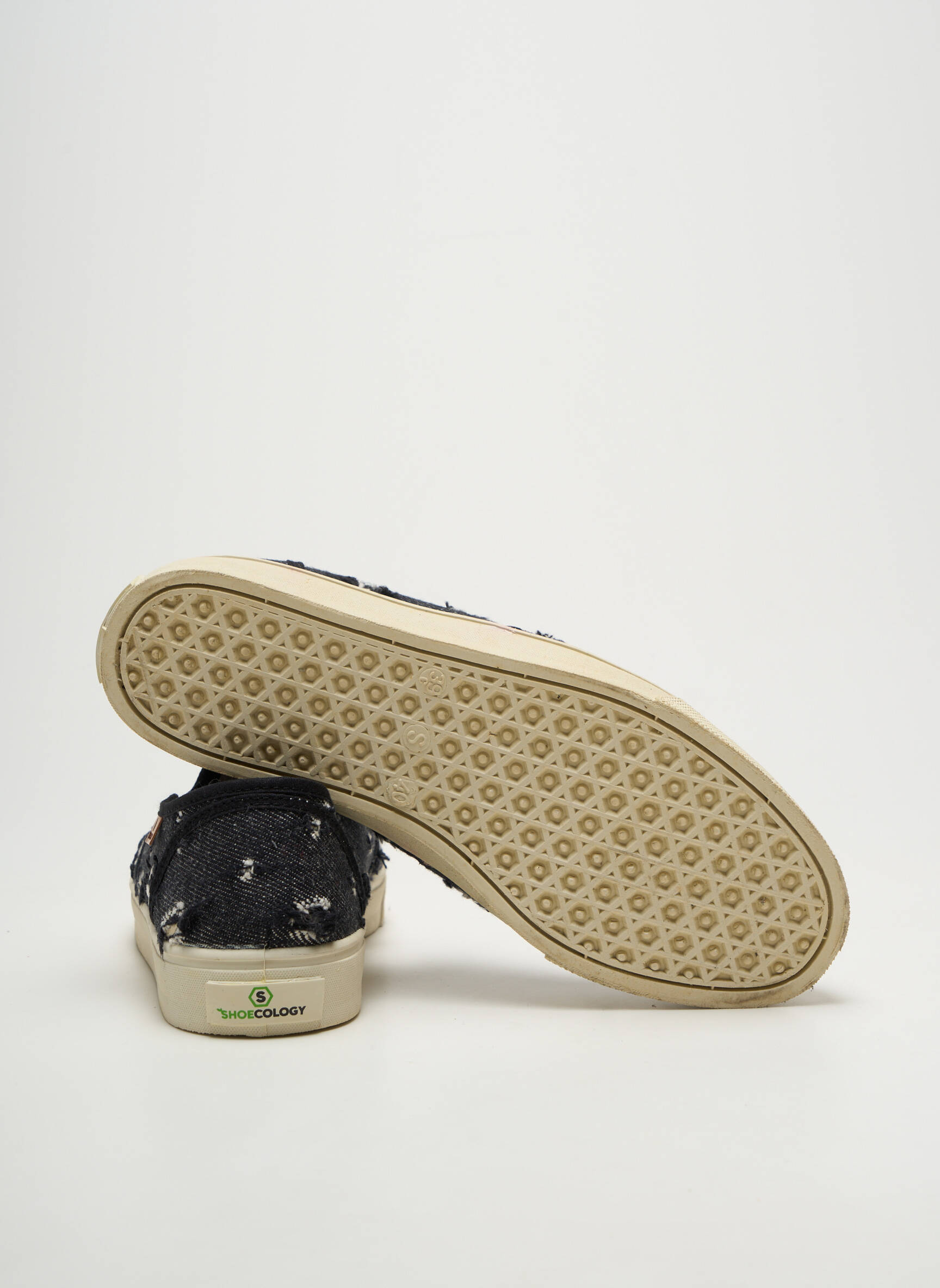 Slip-on batai apvalus mygtukas apvalus mygtukas juodas SHOECOLOGY vyras