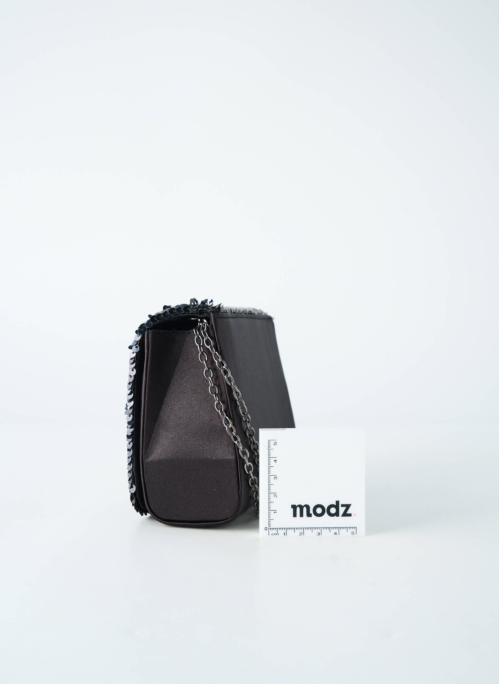 Krepšys petnešos kvadrato forma juodas VERA MONT moteris