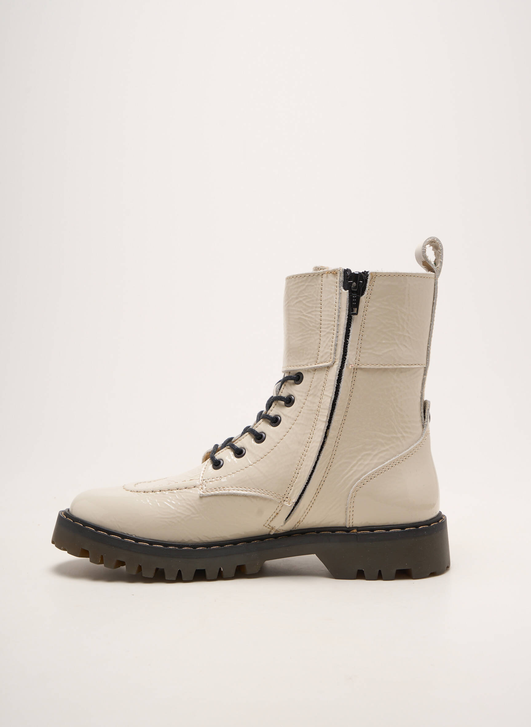 Batai/botai žemas kulnas plokščias kulnas iki 3 cm bežinis KICKERS moteris