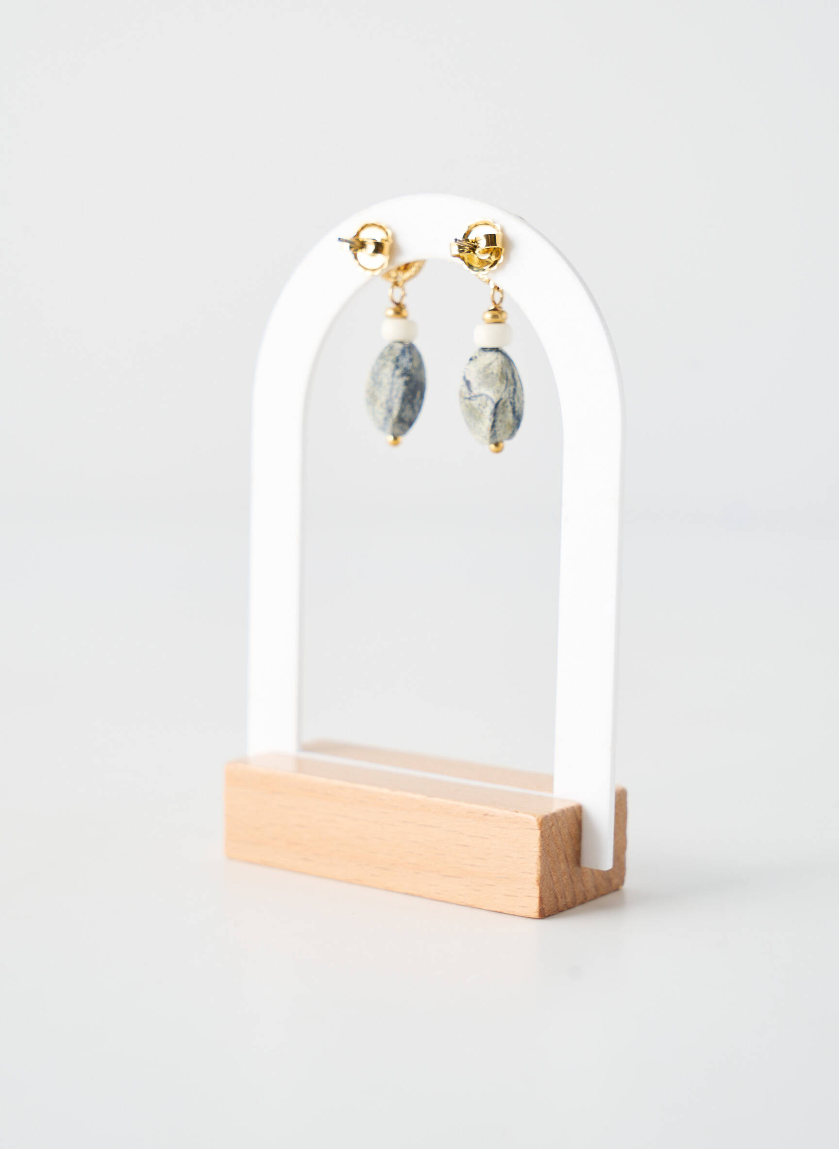 Auskarai perlų ornamentas pilka NATURE BIJOUX moteris