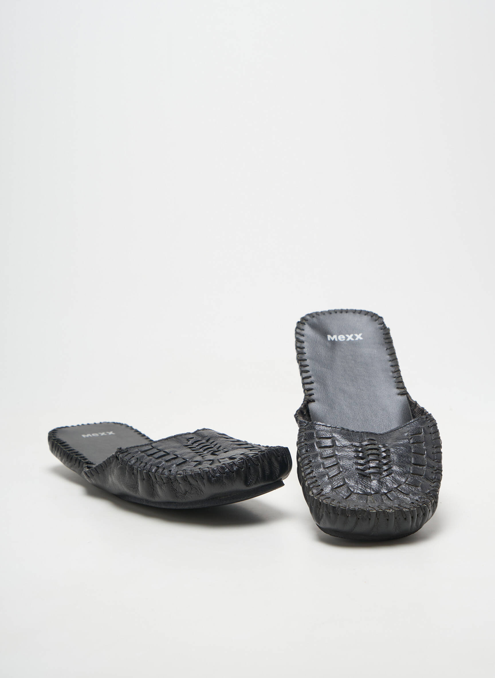 Mule/sabotai plokščias kulnas iki 3 cm juodas MEXX moteris