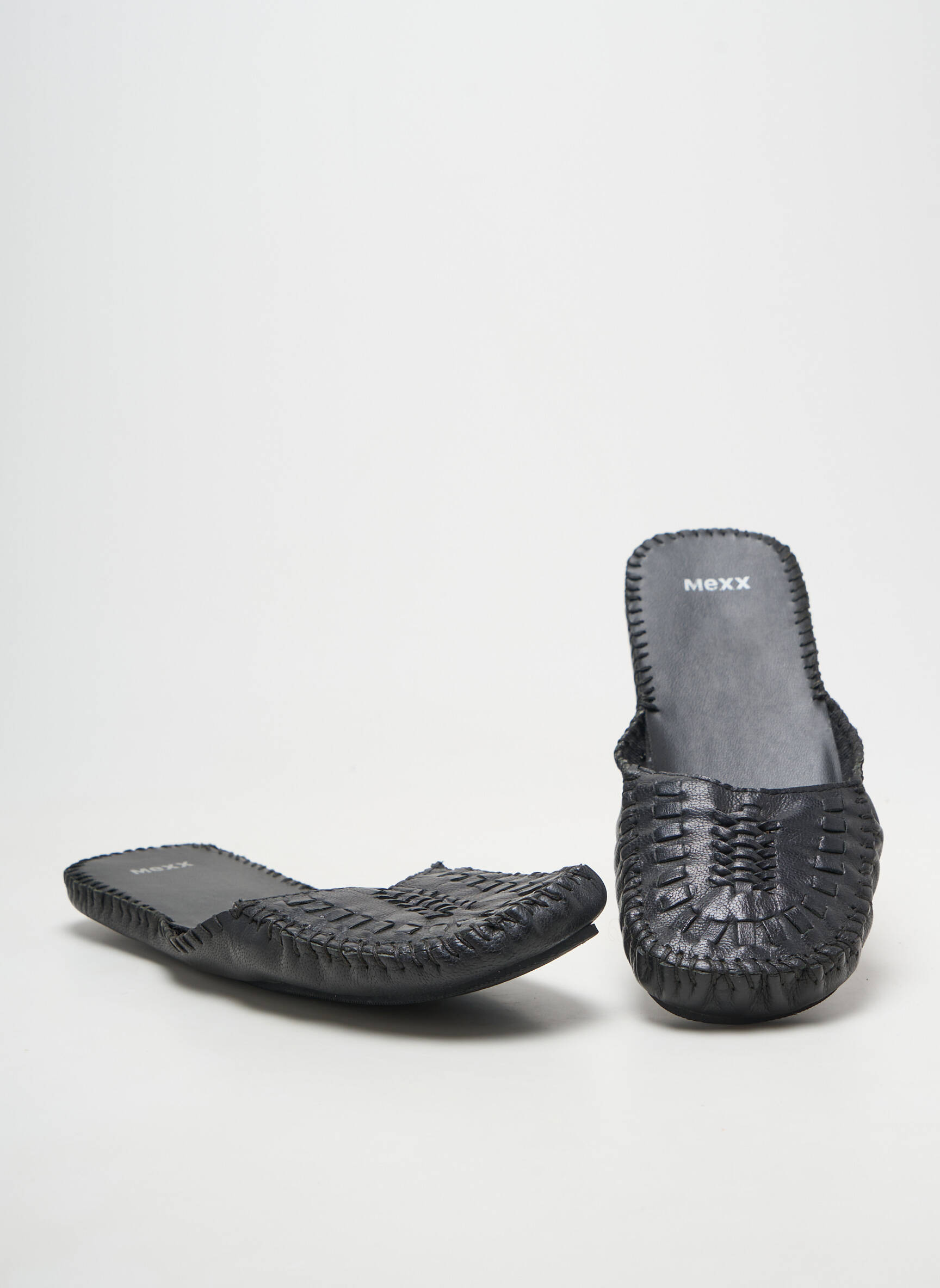 Mule/sabotai plokščias kulnas iki 3 cm juodas MEXX moteris