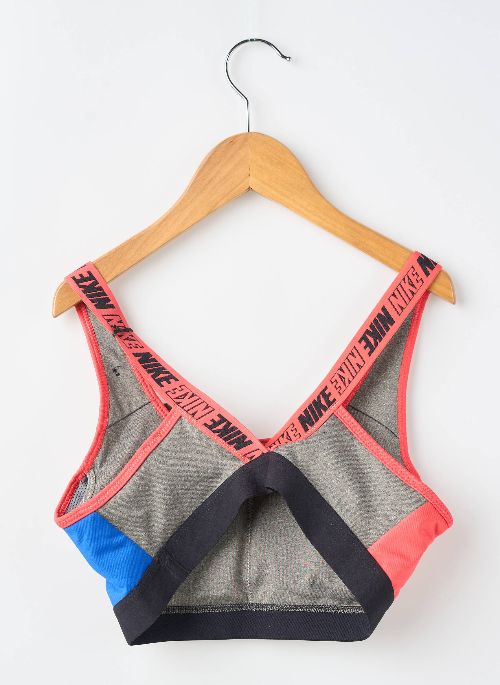 Liemenėlė be rėmo liemenėlės (moteriškos) pilka NIKE moteris