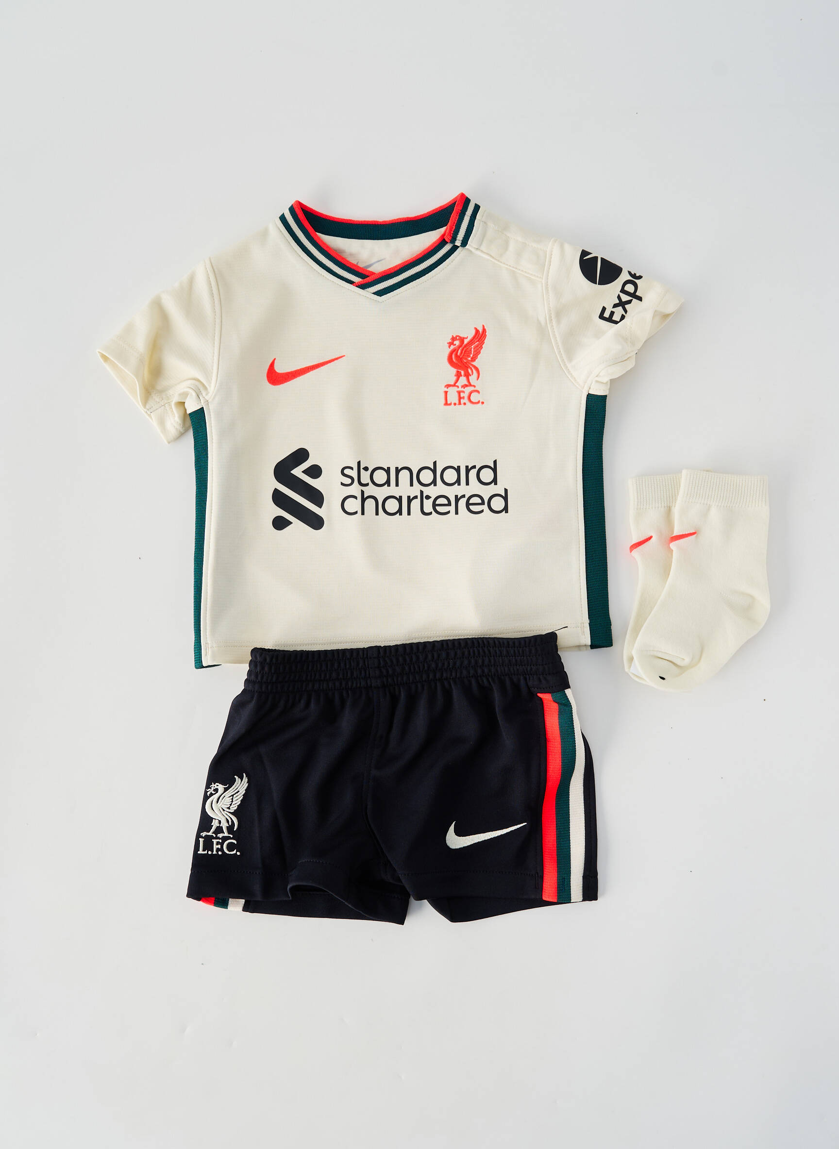 Šortų rinkinys flokuota serigrafija bežinis NIKE berniukas