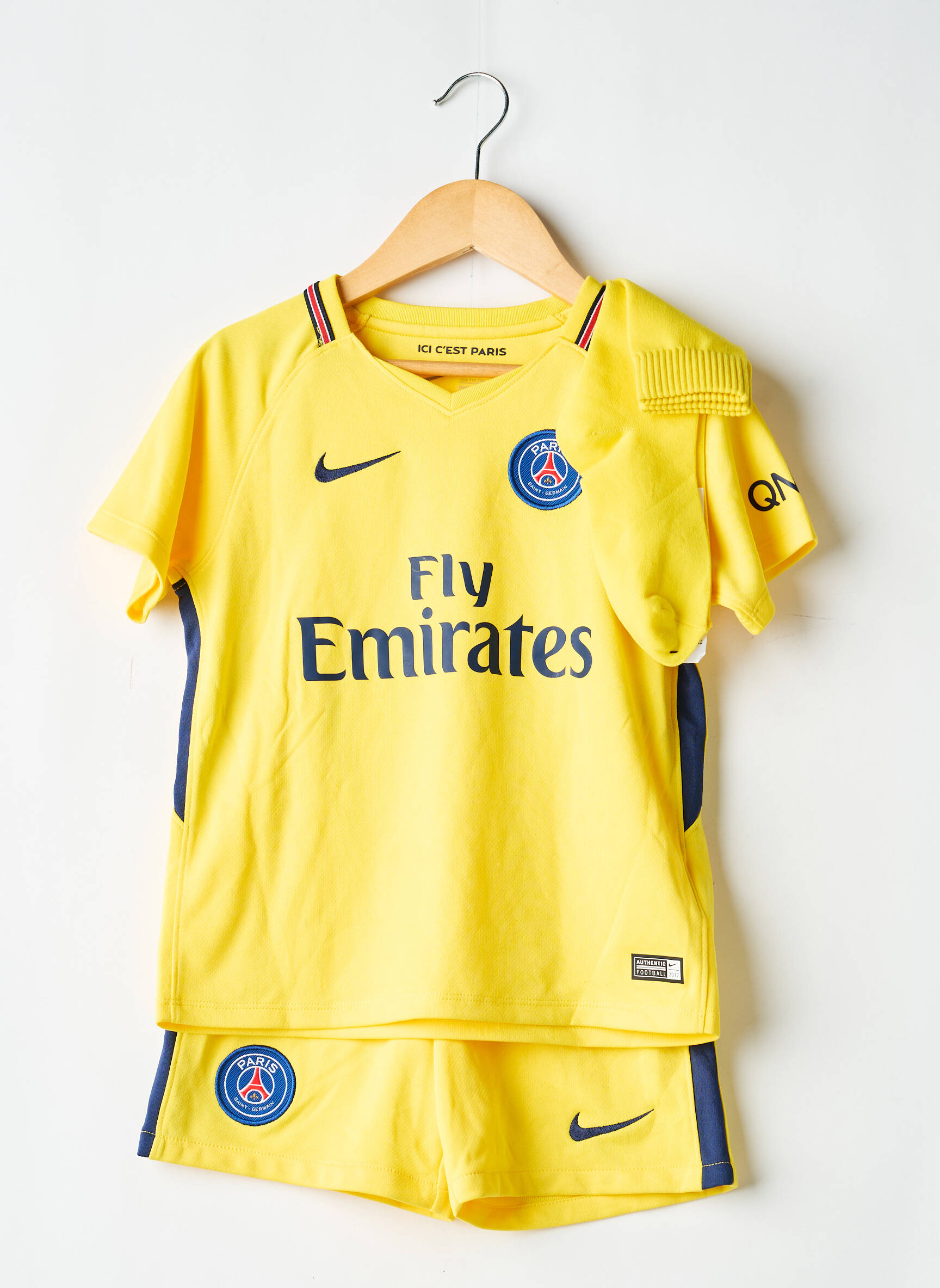 Šortų rinkinys flokuota serigrafija geltona NIKE berniukas