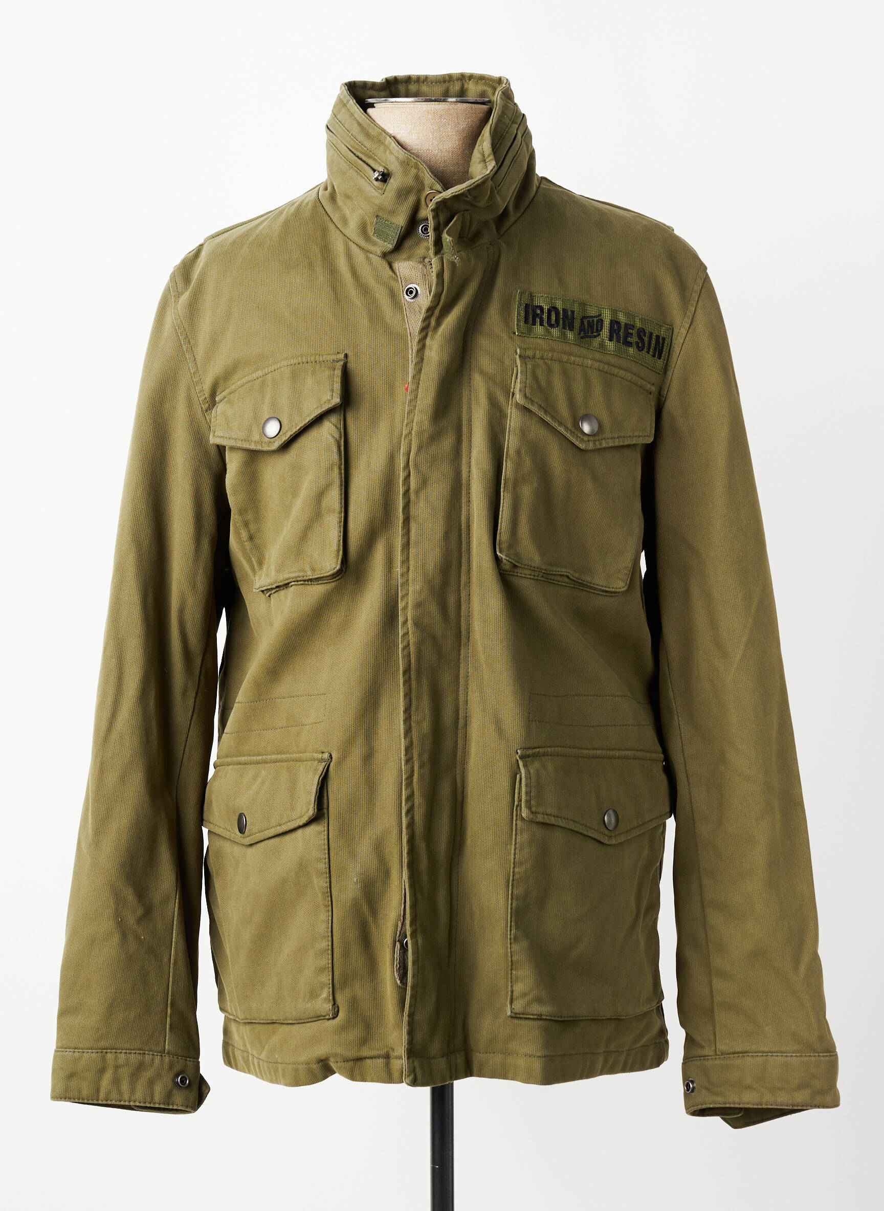 Parka daug kišenių su gobtuvu žalias IRON AND RESIN vyras