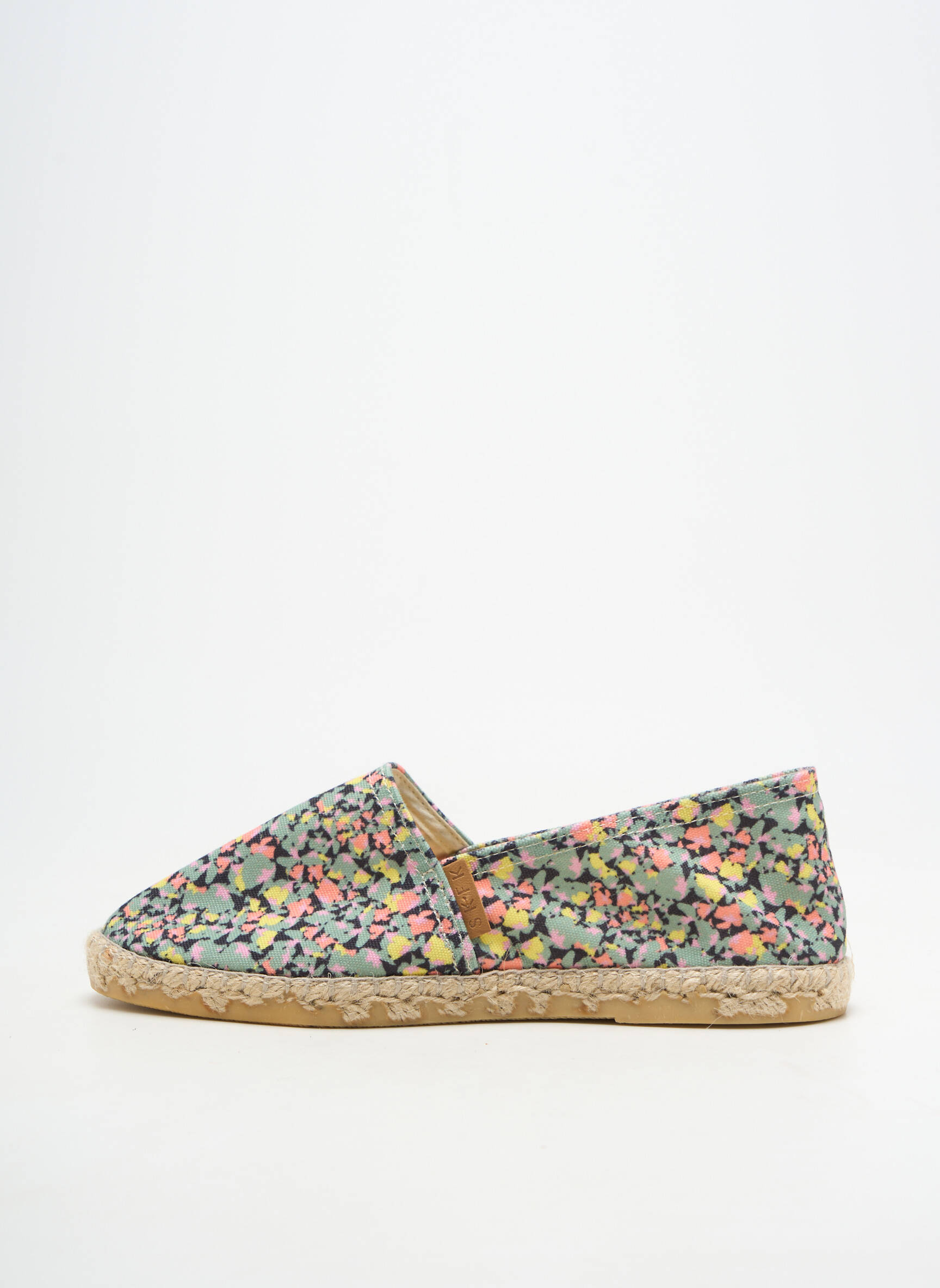 Espadrilės apvalus mygtukas plokščias kulnas iki 3 cm žalias SKFK moteris
