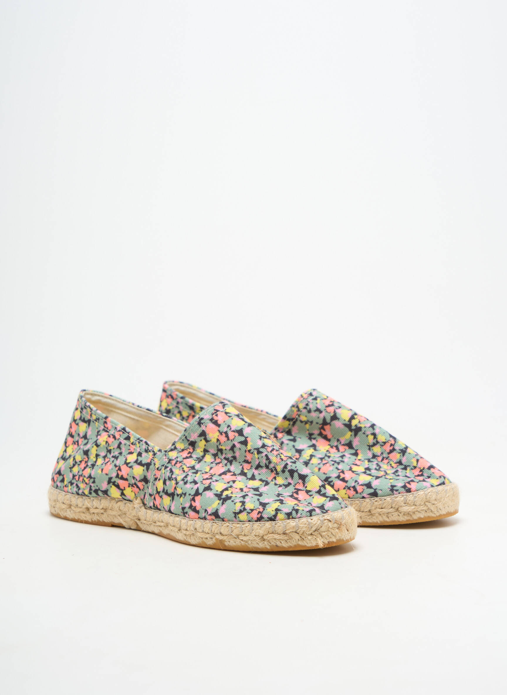 Espadrilės apvalus mygtukas plokščias kulnas iki 3 cm žalias SKFK moteris
