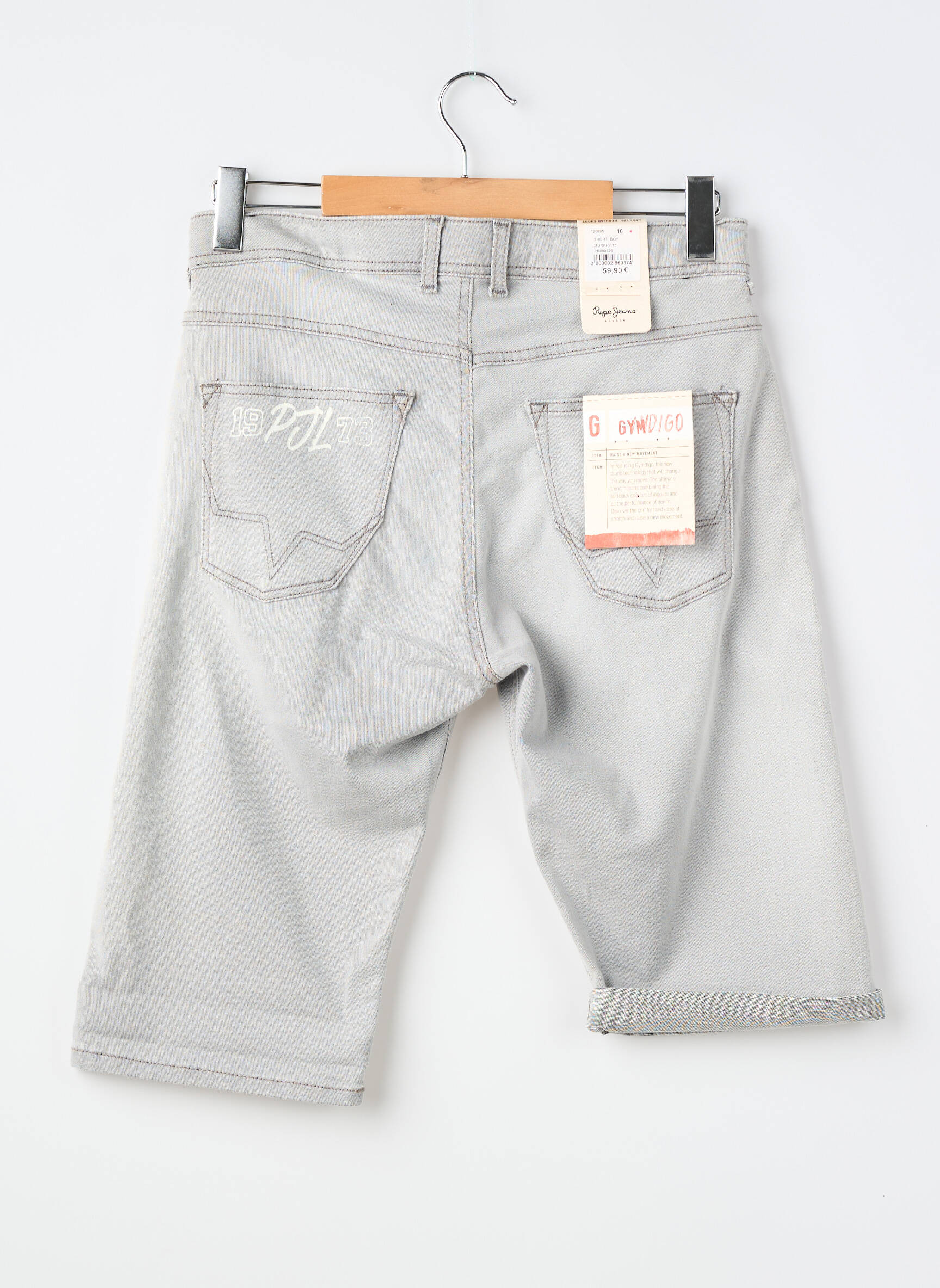 Bermudas popelinos audinys, kuris pasižymi lygiu ir tankiu paviršiumi. pilka PEPE JEANS berniukas