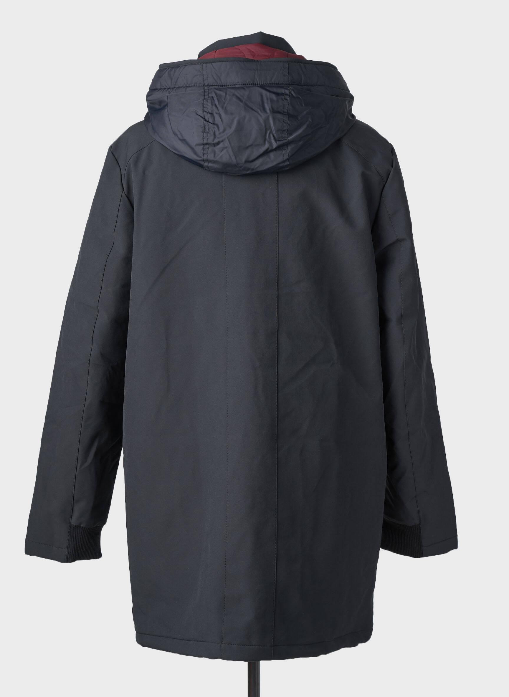 Pūkinė striukė ilgos rankovės su gobtuvu juodas TIMEZONE vyras