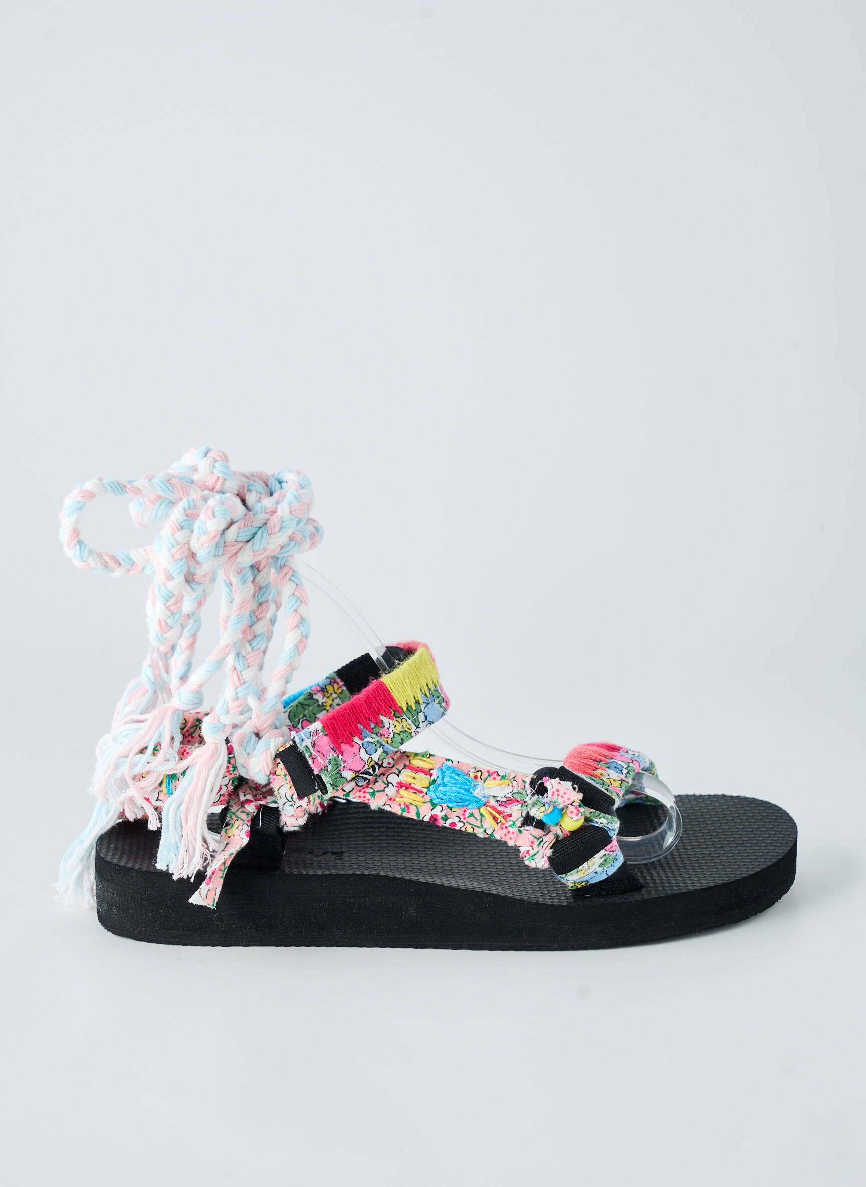 Mule/sabotai lygus medžiaga plokščias kulnas iki 3 cm juodas ARIZONA LOVE moteris