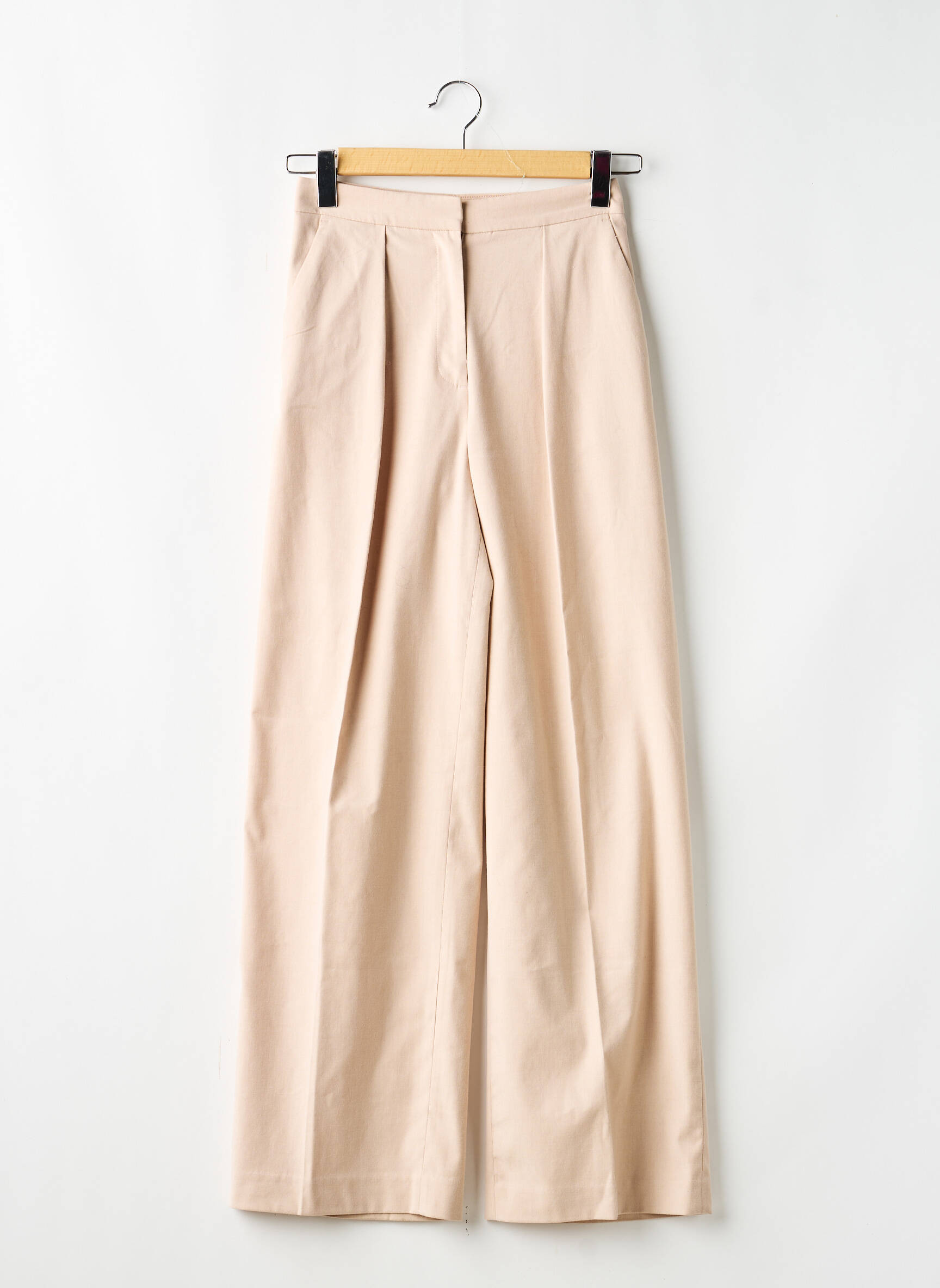 Chino kelnė popelinos audinys, kuris pasižymi lygiu ir tankiu paviršiumi. bežinis H&M moteris