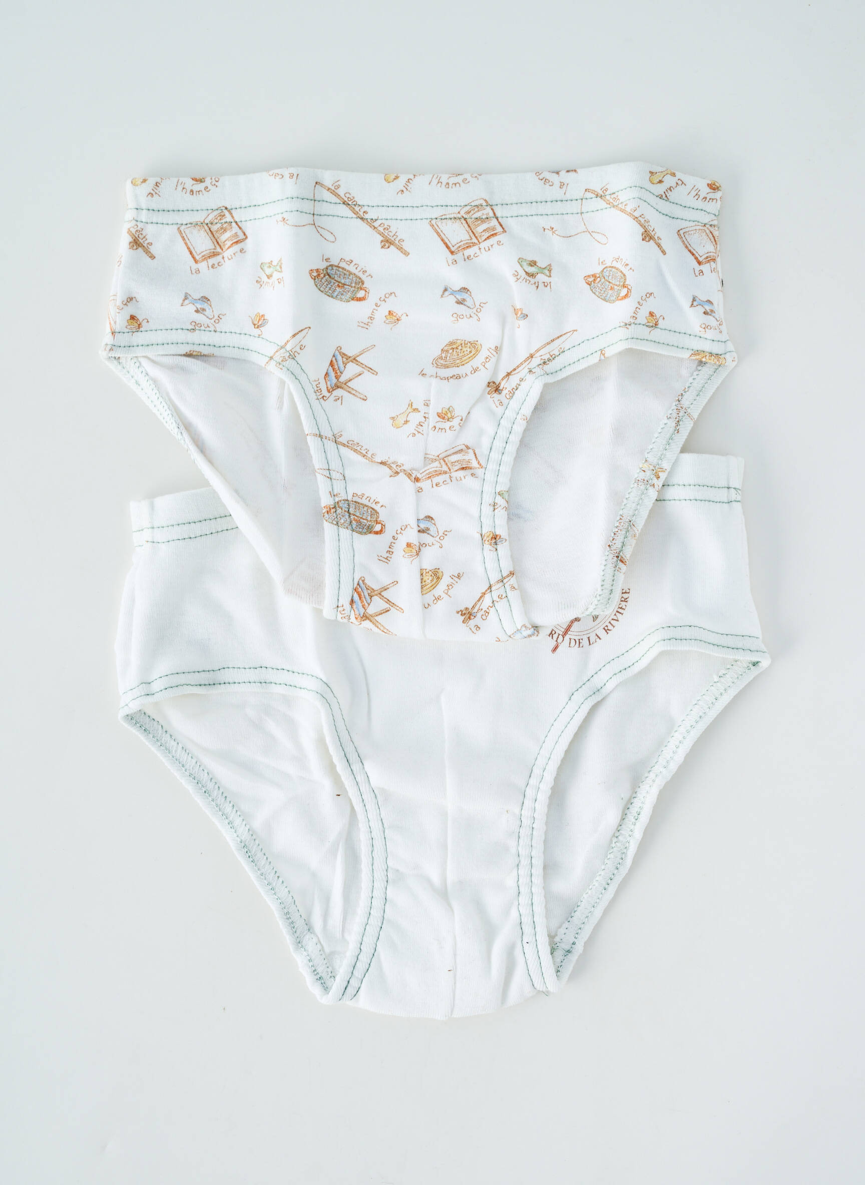 Kelnaitė tamprumas baltas PETIT BATEAU mergina