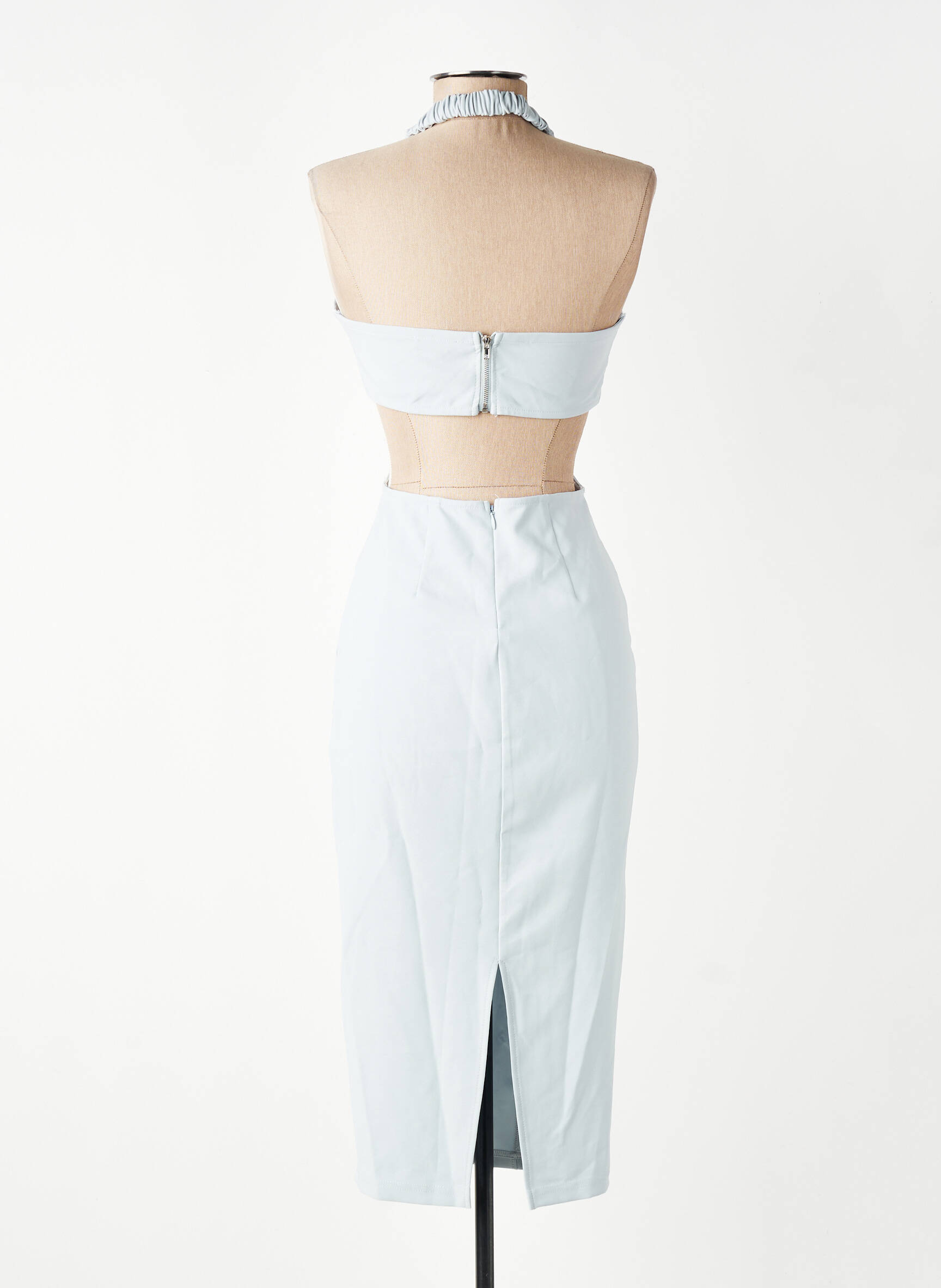 Pusilgių suknelė be rankų be rankų pilka FASHION NOVA moteris