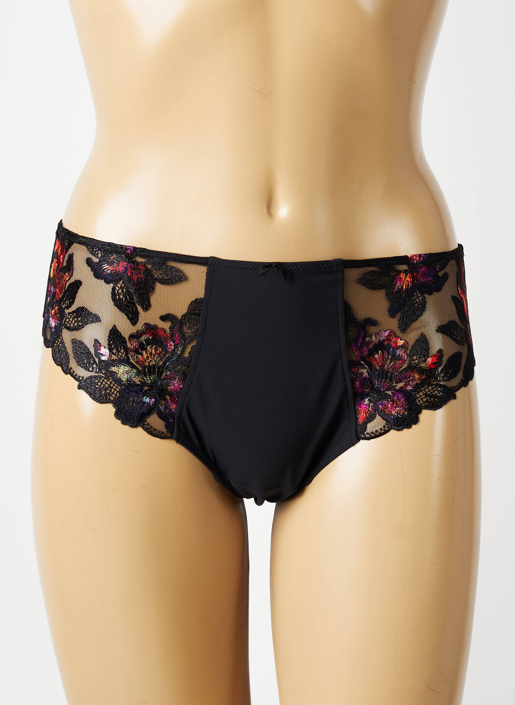 Tanga tamprumas juodas FANTASIE moteris
