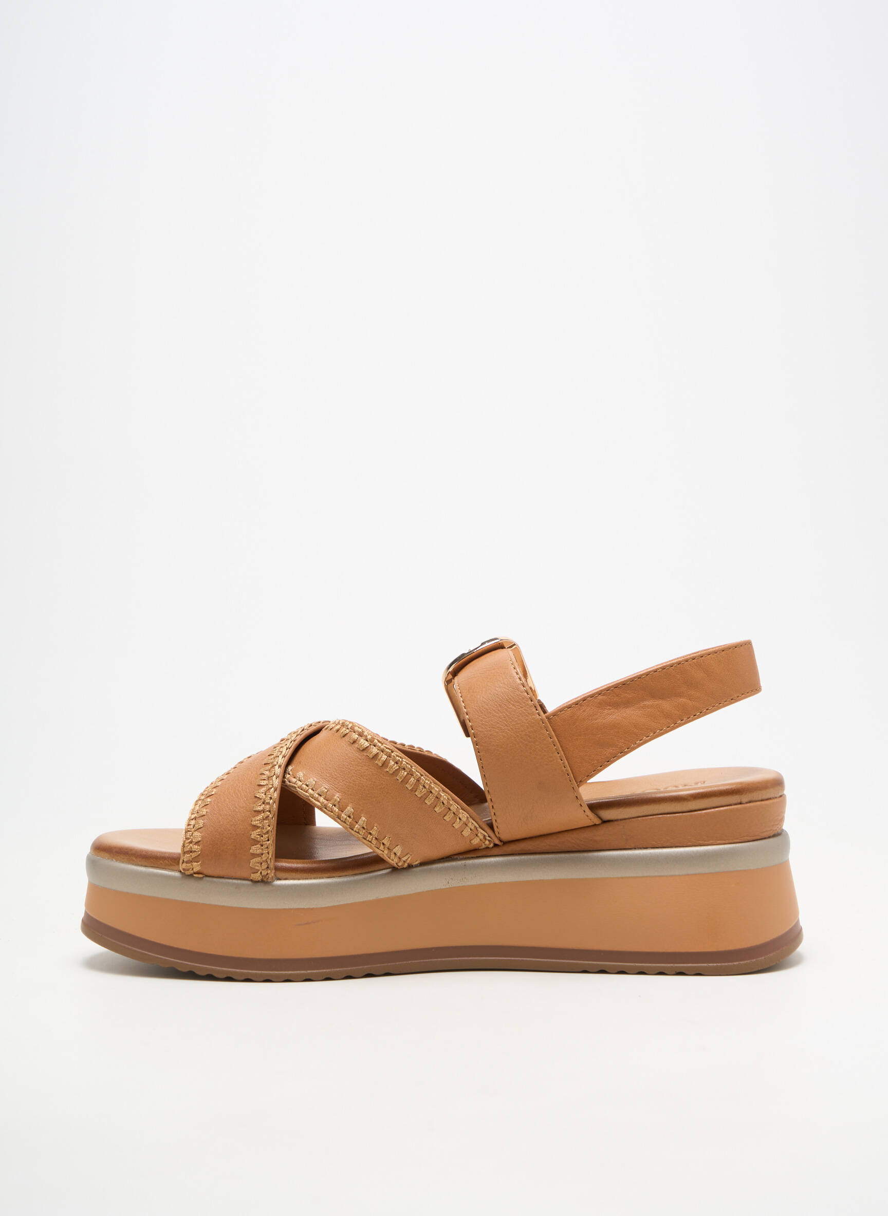 Sandalai/nu pėdos lygus medžiaga kulnas nuo 4 iki 6 cm rudas INUOVO moteris