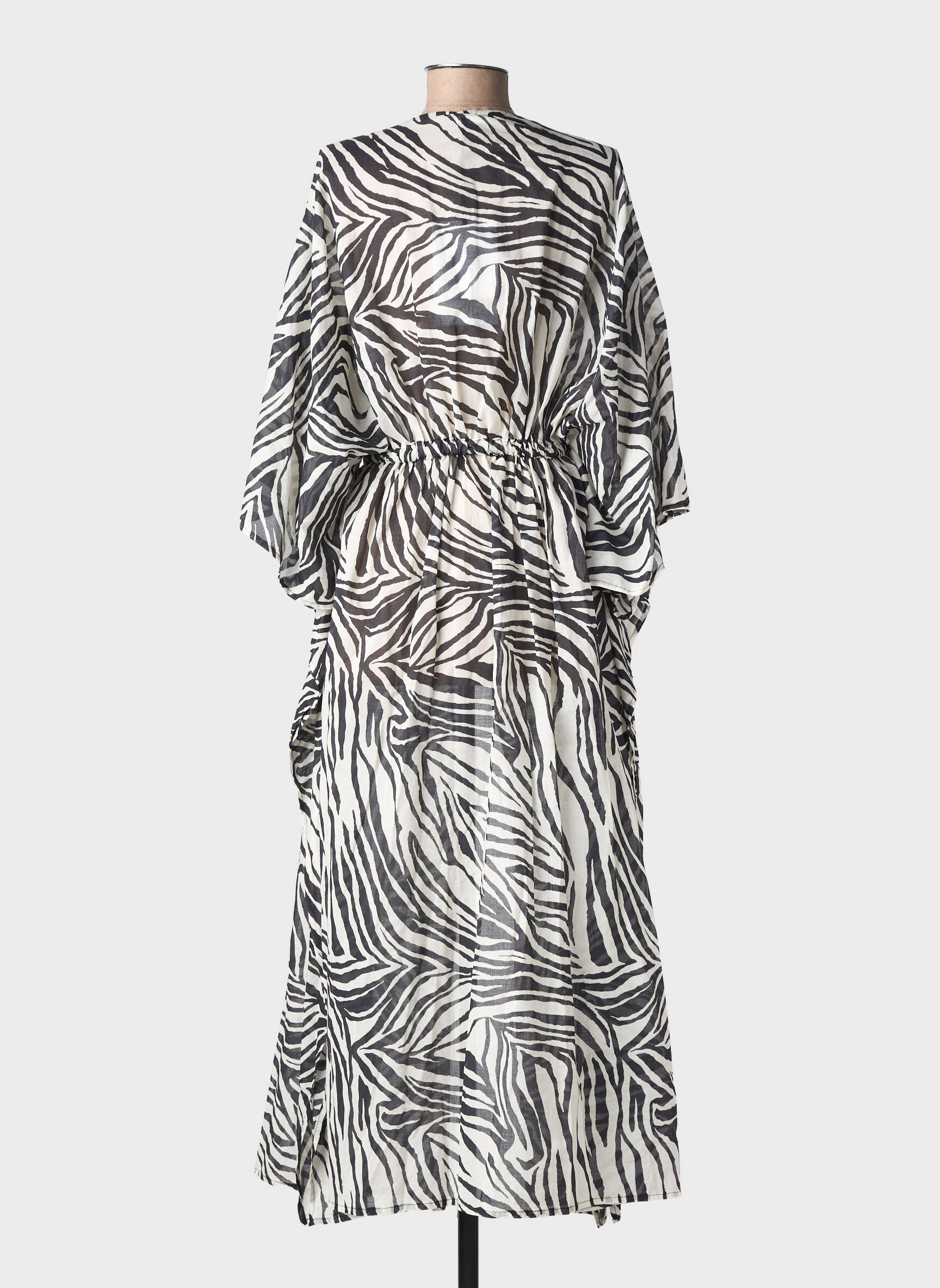 Kimono striukė col v juodas LUMINA moteris