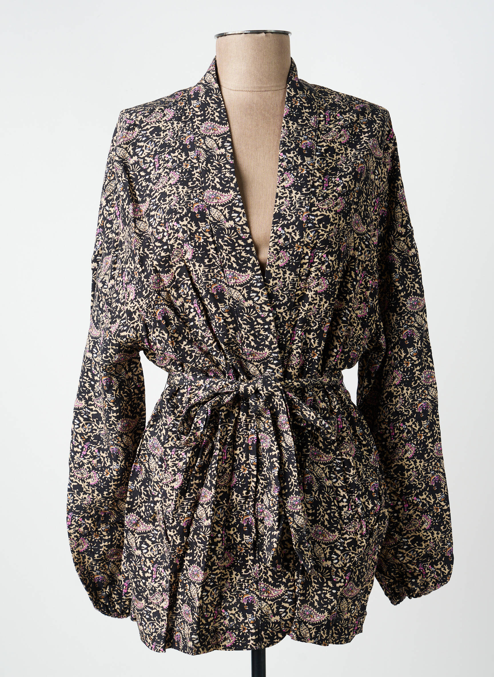 Kimono striukė ilgos rankovės juodas LAURE + MAX moteris