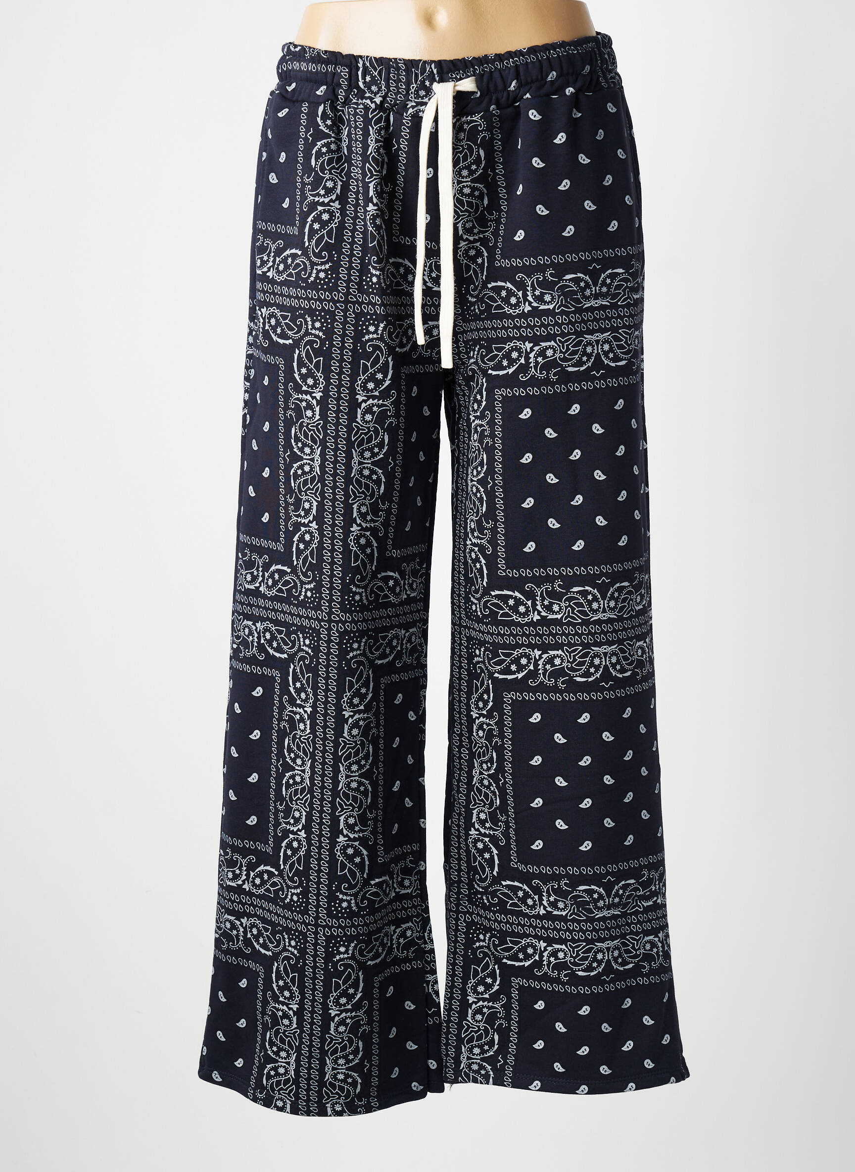 Joggins tamprumas normala dydis juodas J&L moteris