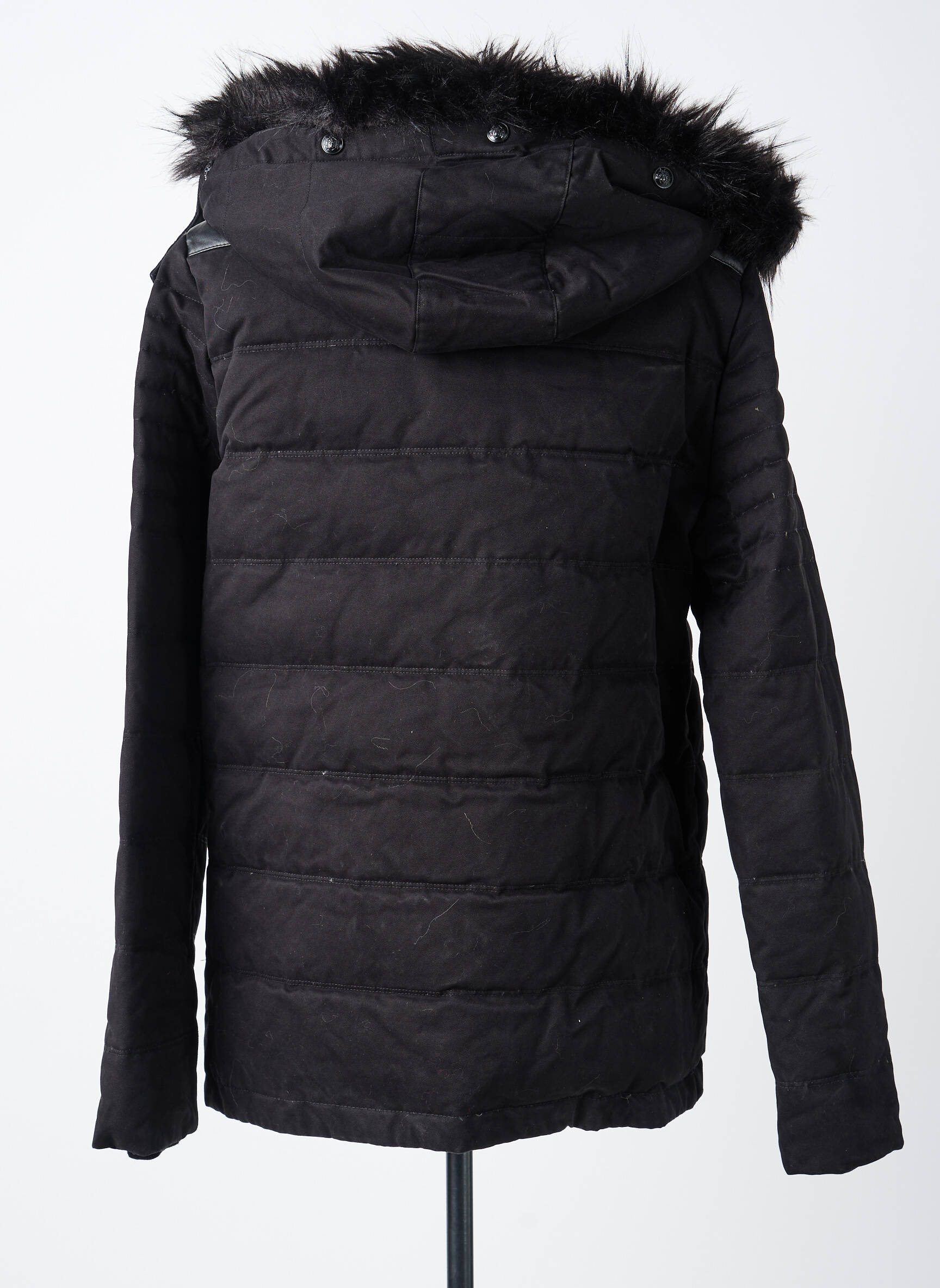 Pūkinė striukė ilgos rankovės su gobtuvu juodas THE KOOPLES moteris